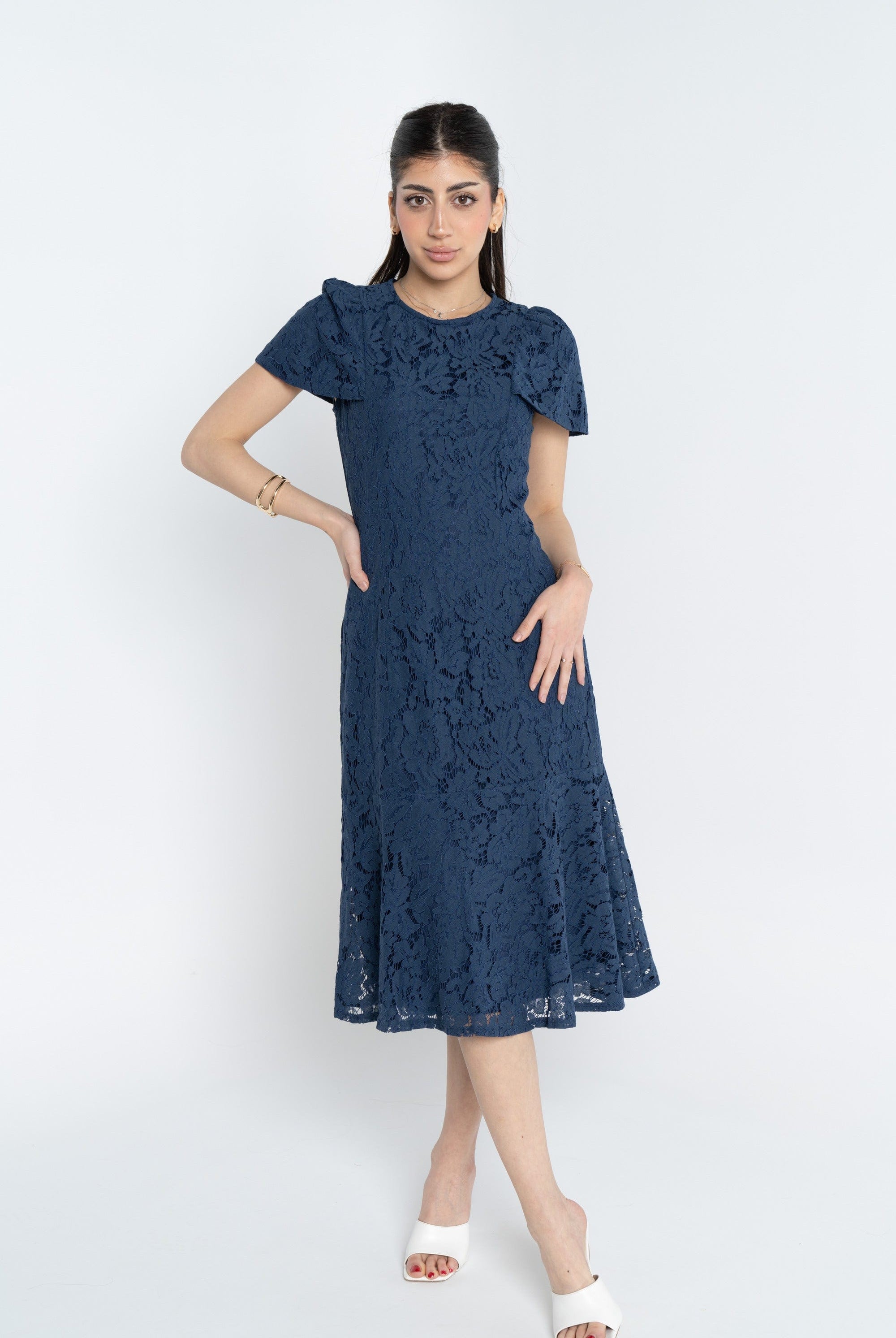 ميكا فستان ميدي مخرم كم قصير نسائي