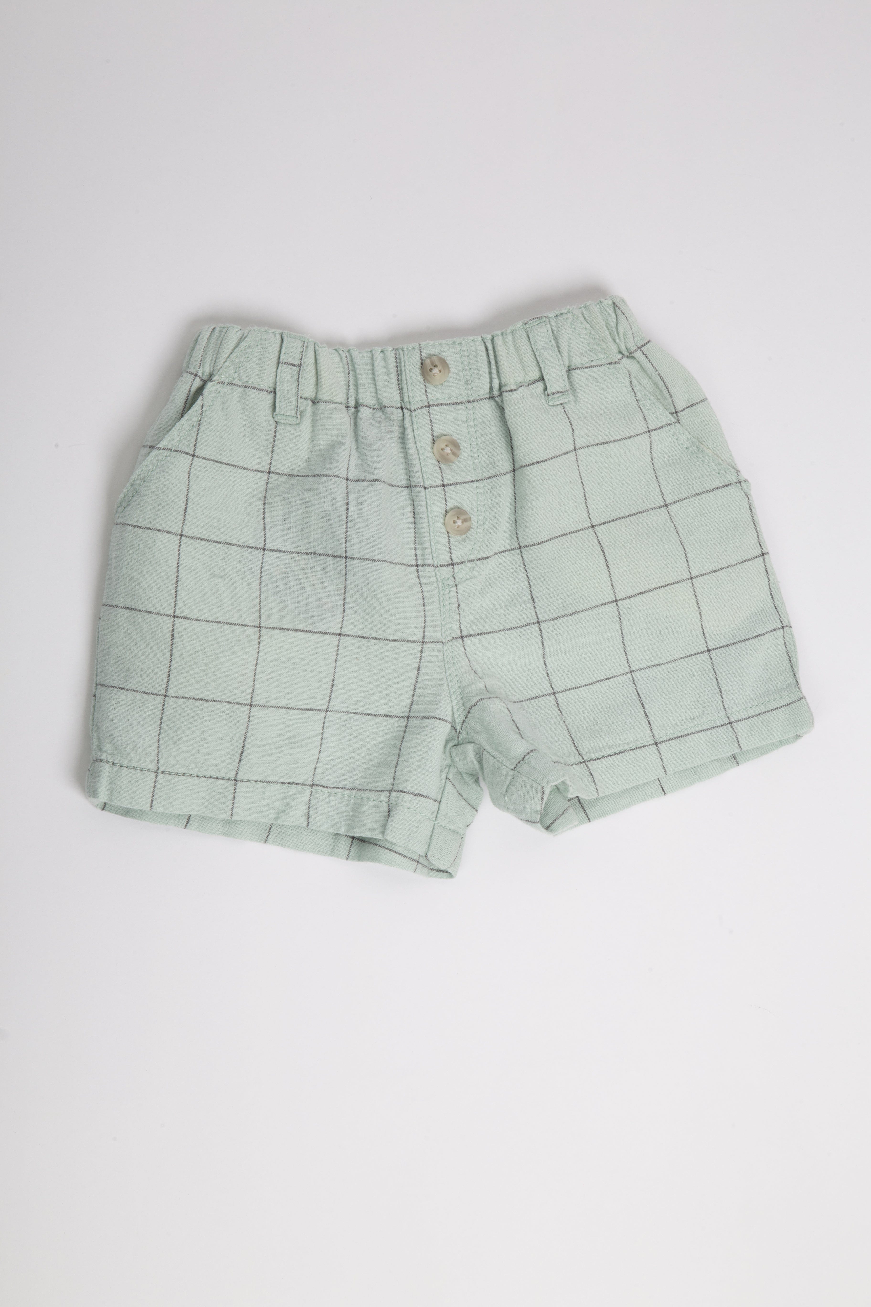 جينجرسنابس شورت كاروهات مزين بأزرار أمامية أخضر