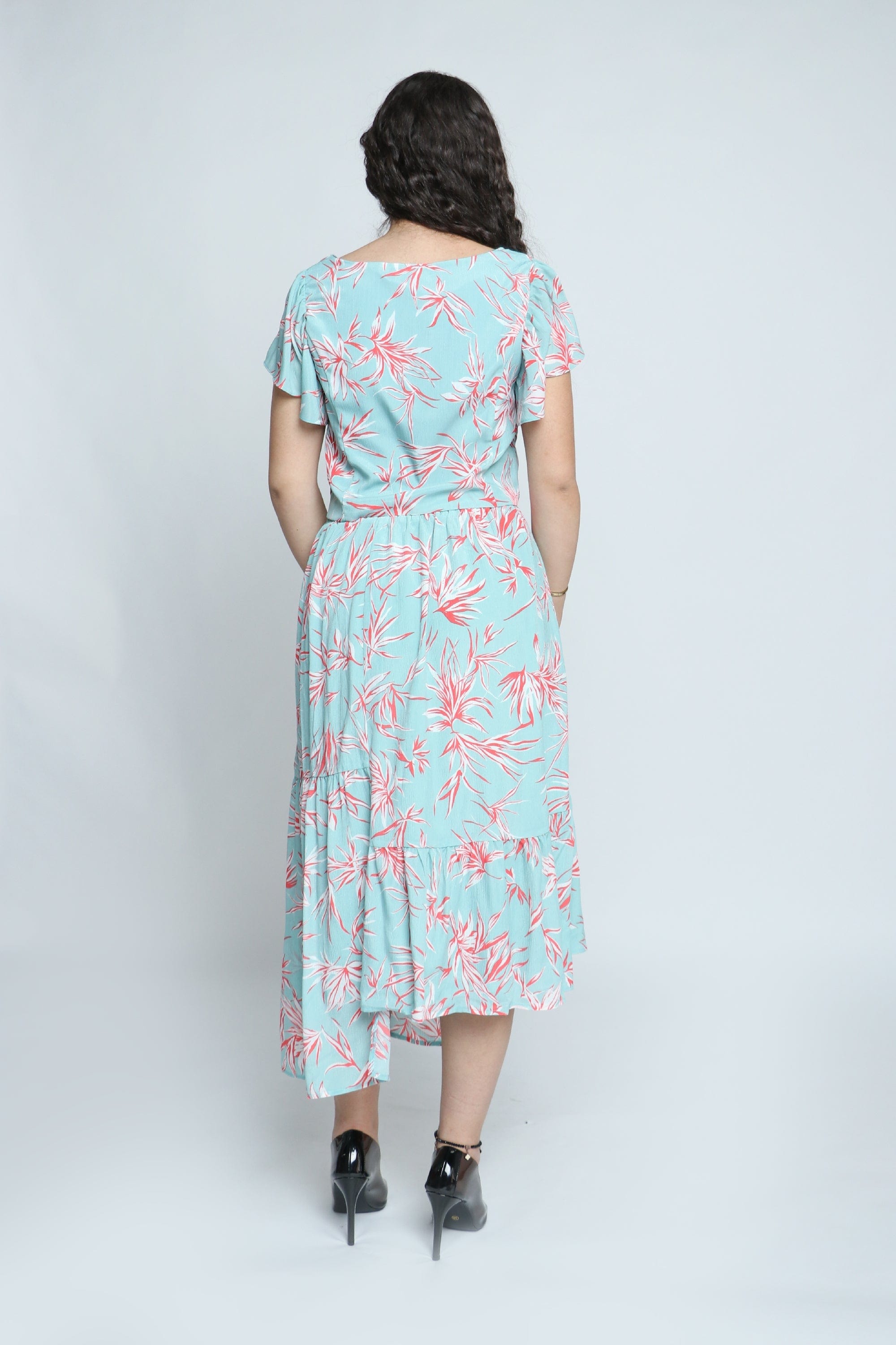 ميكا بلوزة مشجرة نص بطن كم قصير مكشكش نسائية