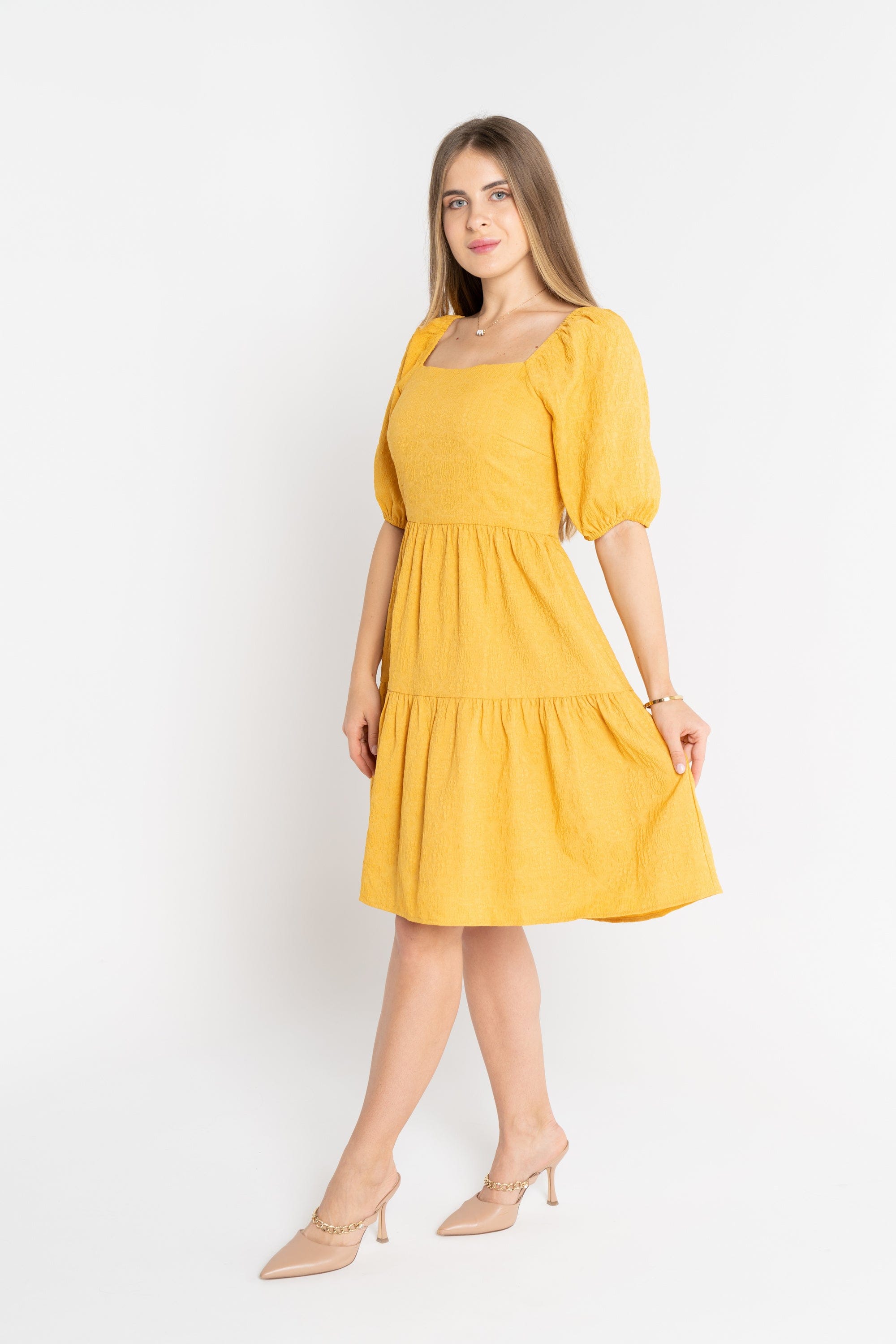 ميكا فستان قصير مخصر سادة نص كم بف نسائي