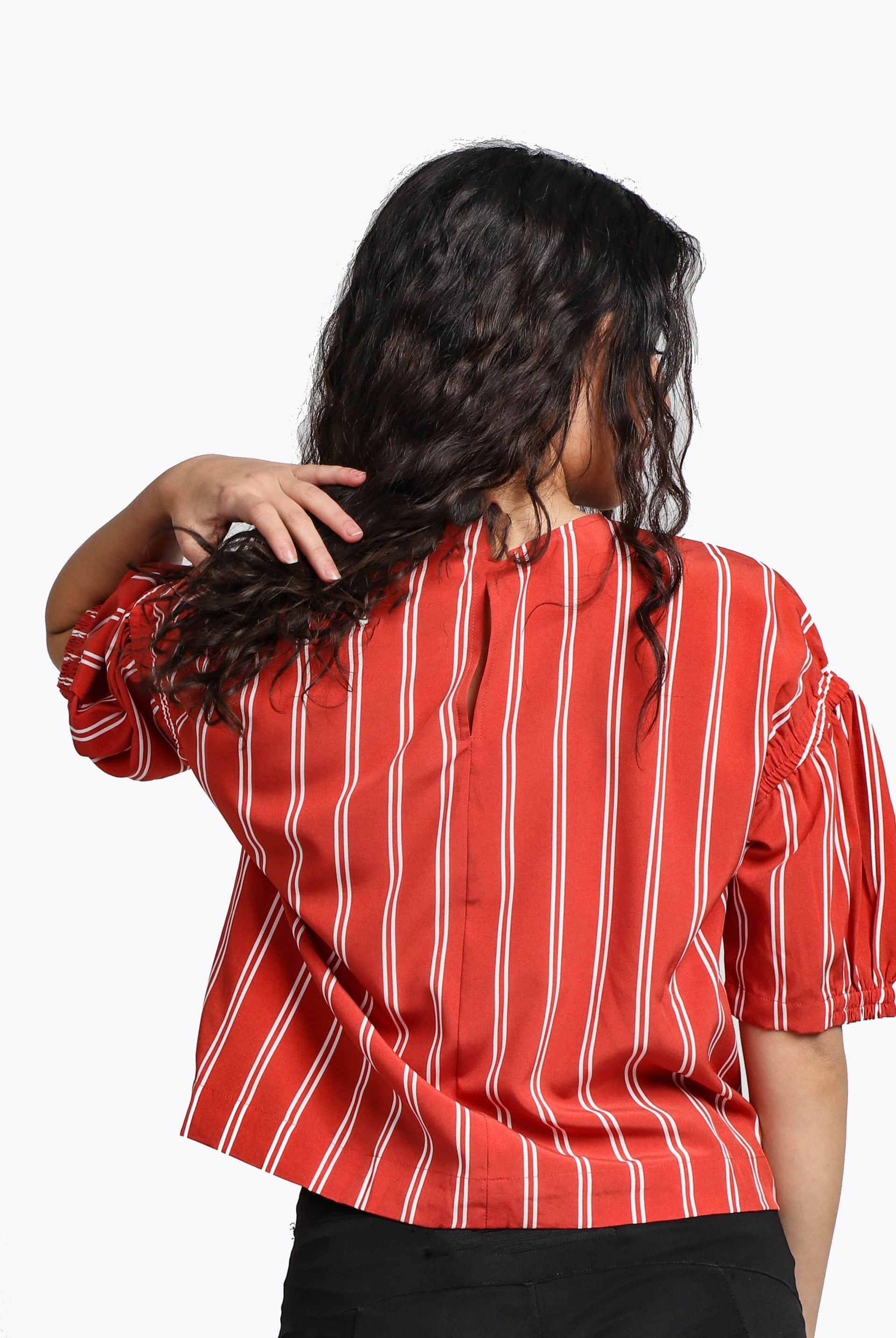 ميكا بلوزة مخططة بالطول نص بطن نص كم نسائي