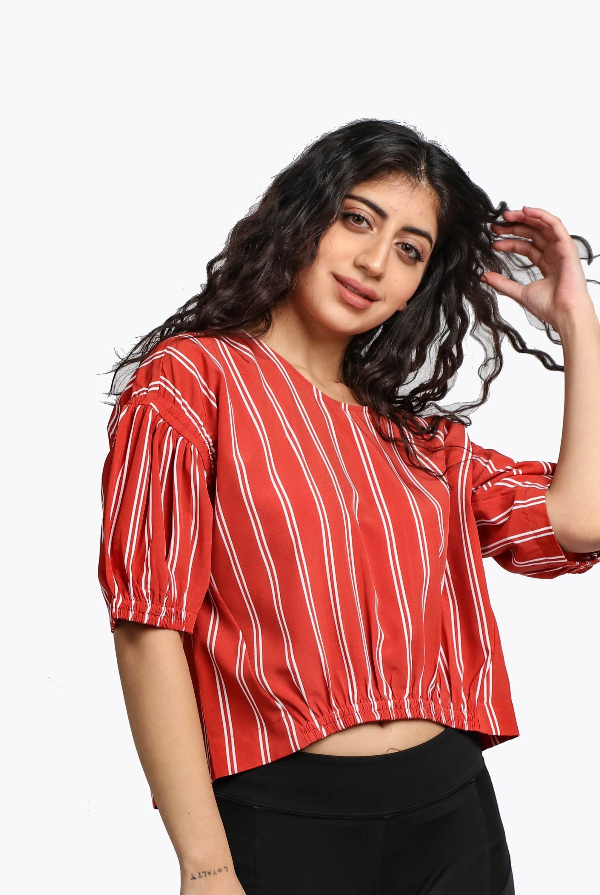 ميكا بلوزة مخططة بالطول نص بطن نص كم نسائي