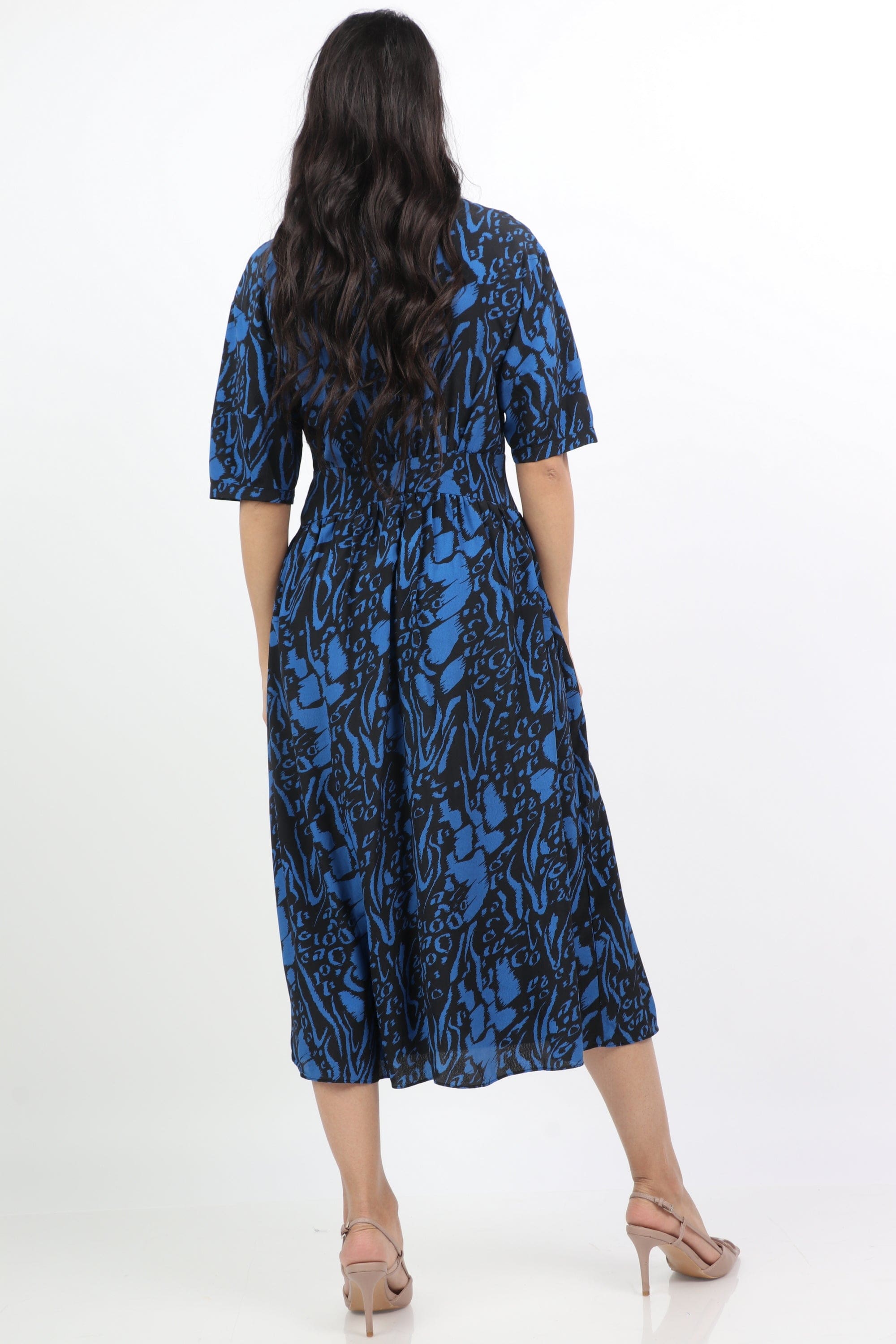 ู
ููุง ูุณุชุงู ู
ูุฏู ู
ูููุด ูุตู ุจูู
ูุตูุฑ