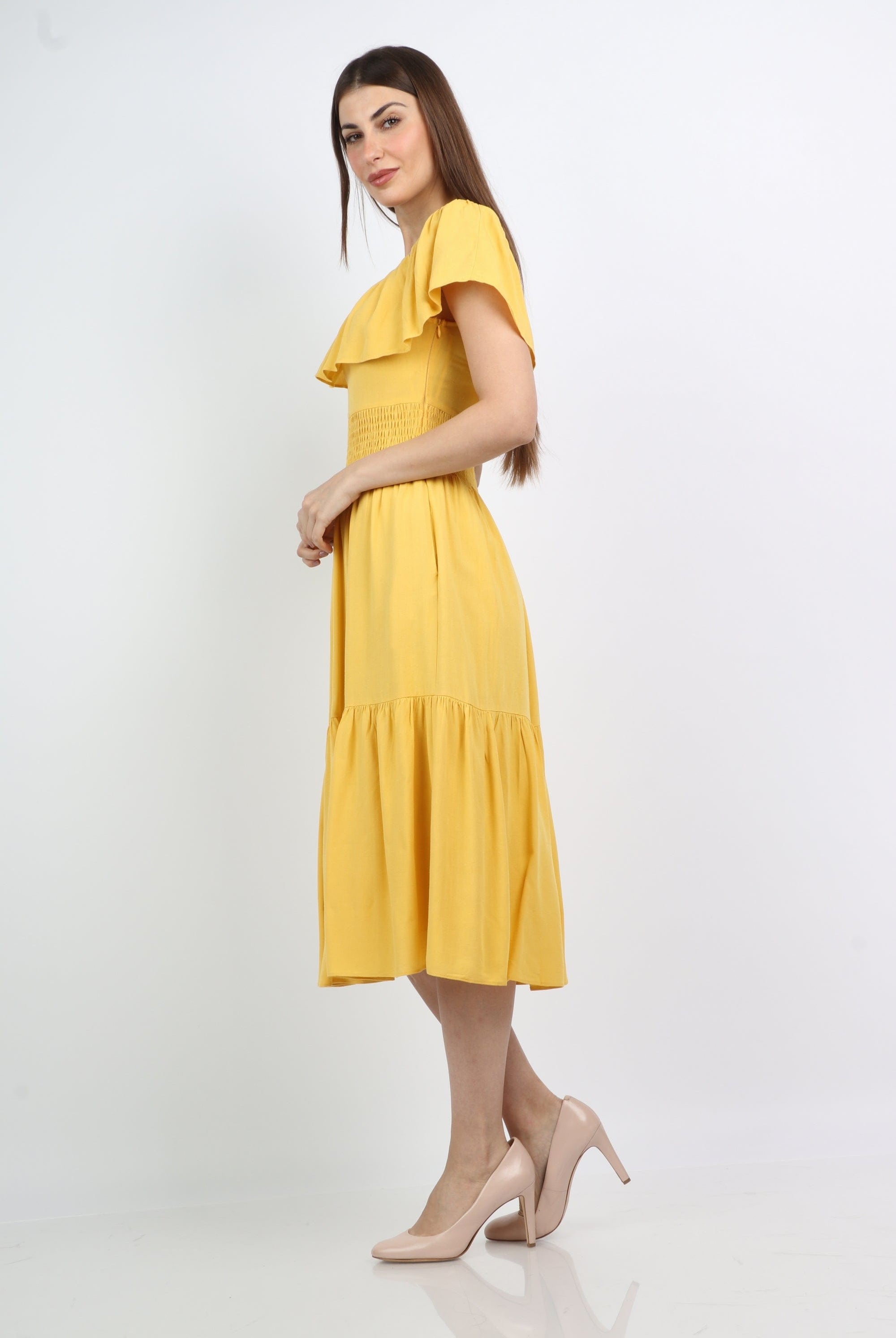 ميكا فستان ميدي أوف شولدر منفوش بكم قصير