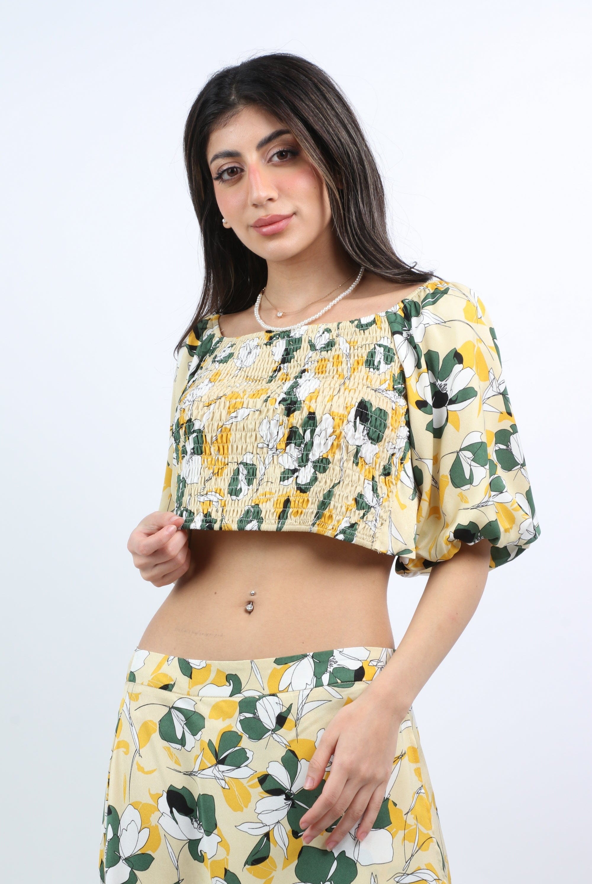 ميكا بلوزة ن بطن بأستيك كم قصير منفوخ نسائي