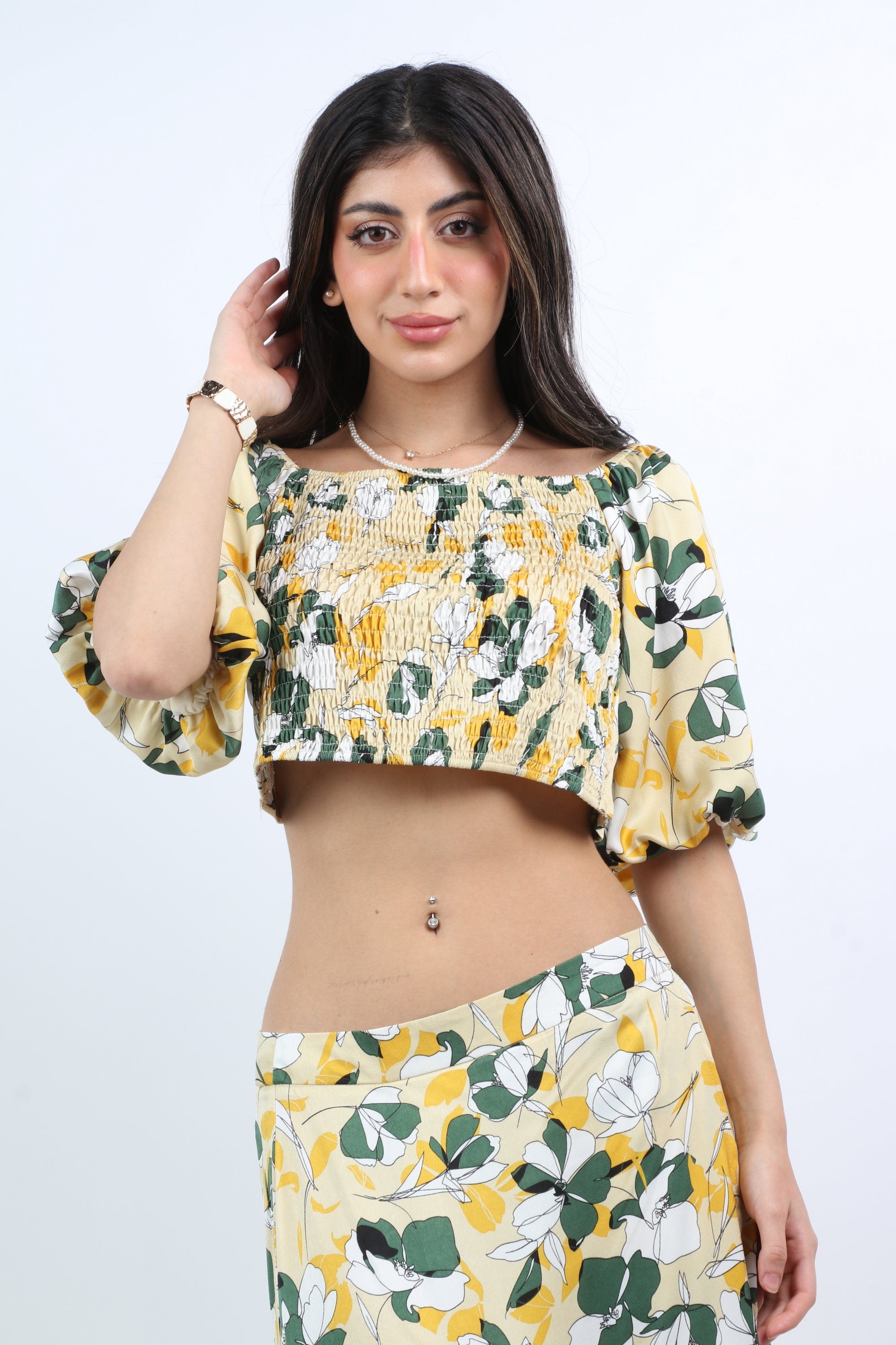 ميكا بلوزة ن بطن بأستيك كم قصير منفوخ نسائي