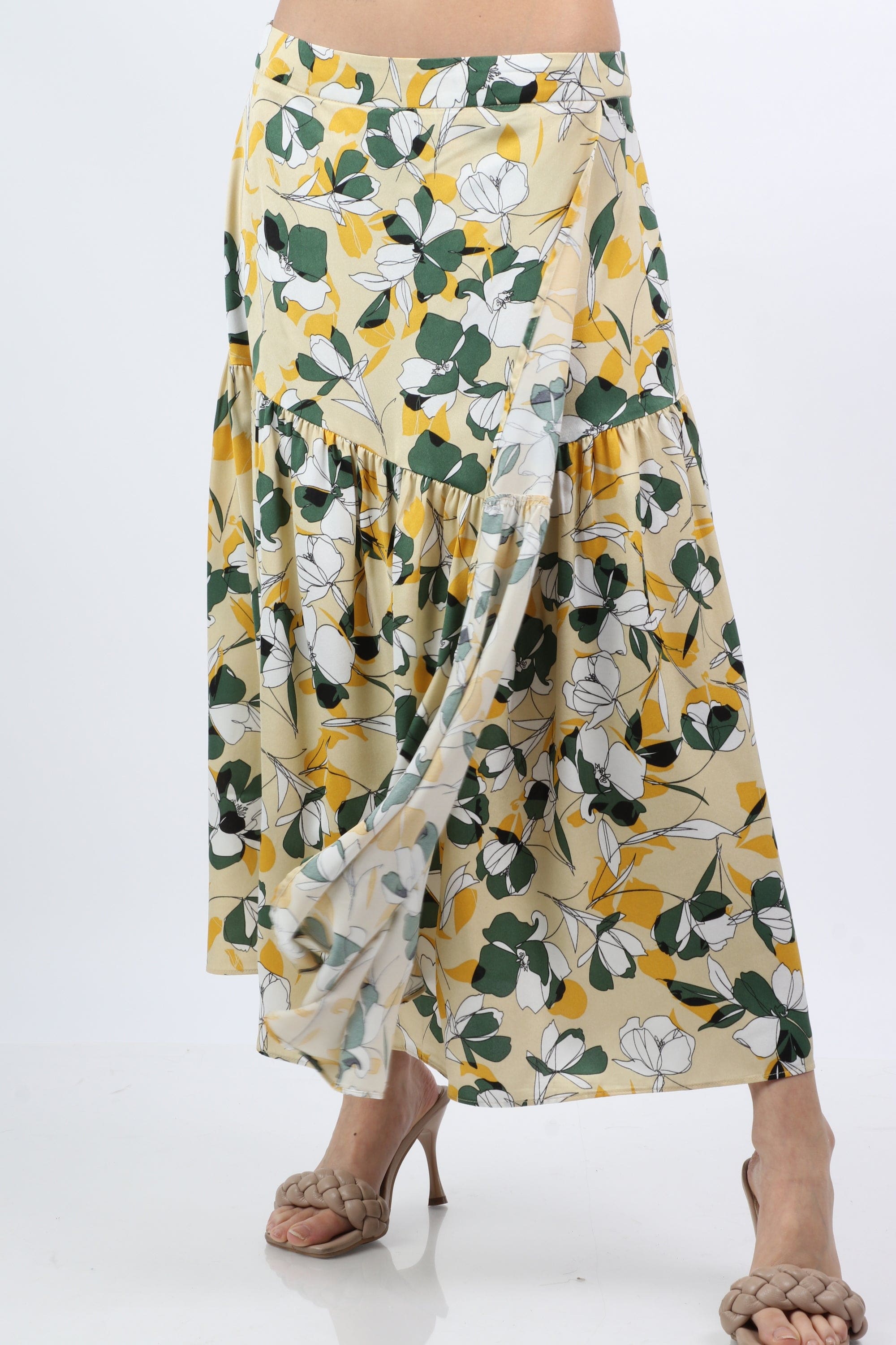 ميكا تنورة ميدي منفوشة مشجرة تصميم لف