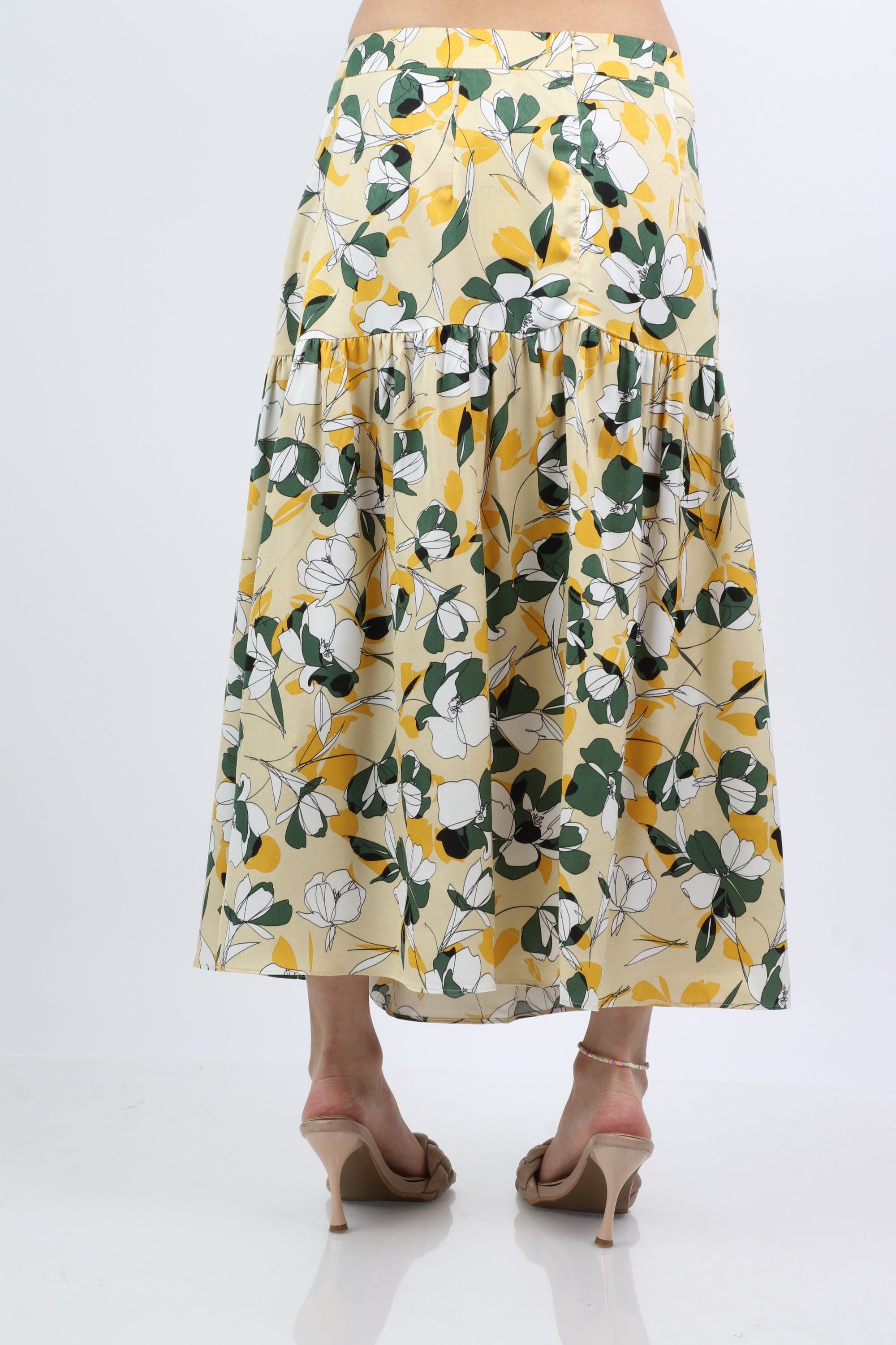 ميكا تنورة ميدي منفوشة مشجرة تصميم لف