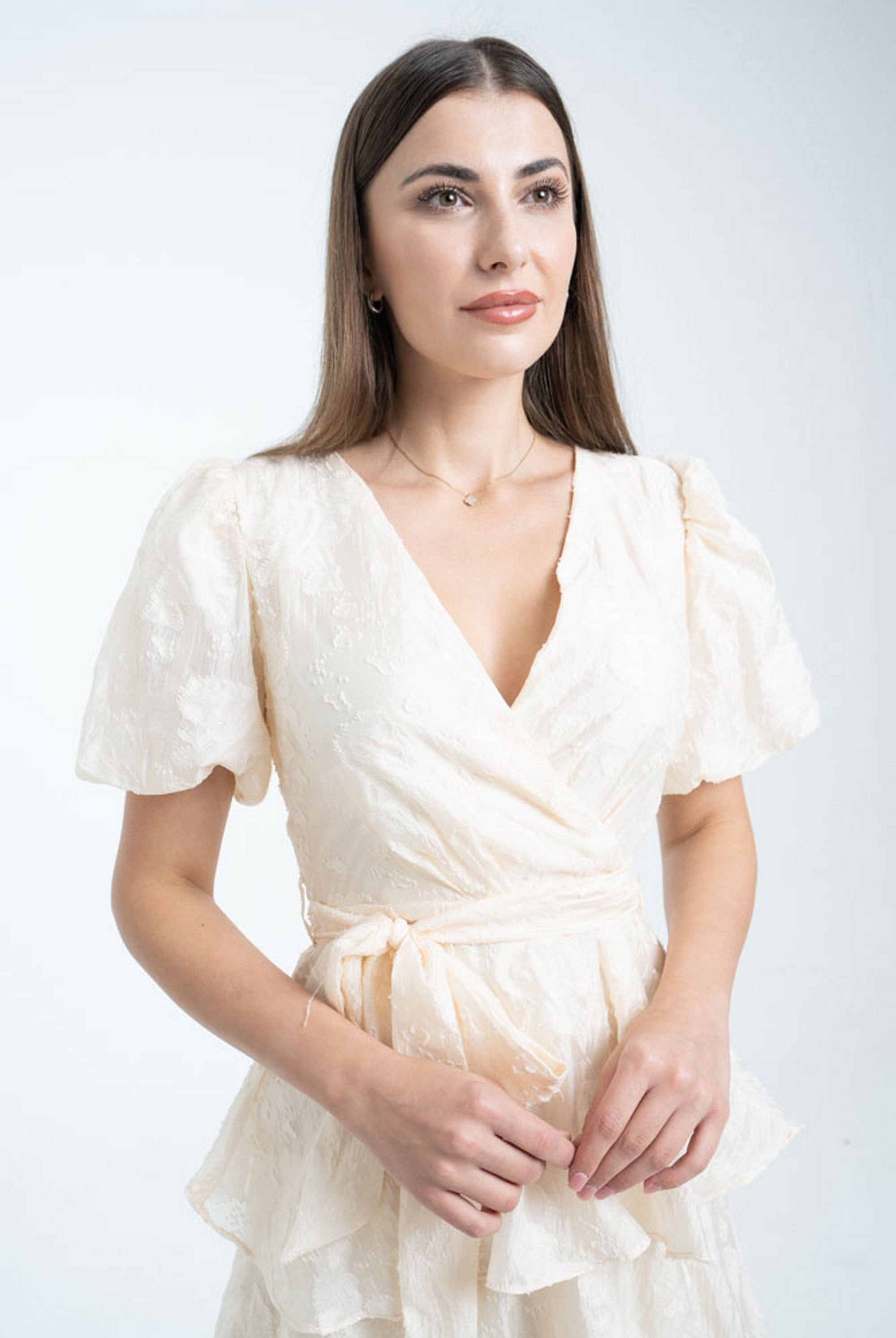 ميكا فستان سادة طبقات من أسفل بحزام على الخصر كم قصير بف نسائي