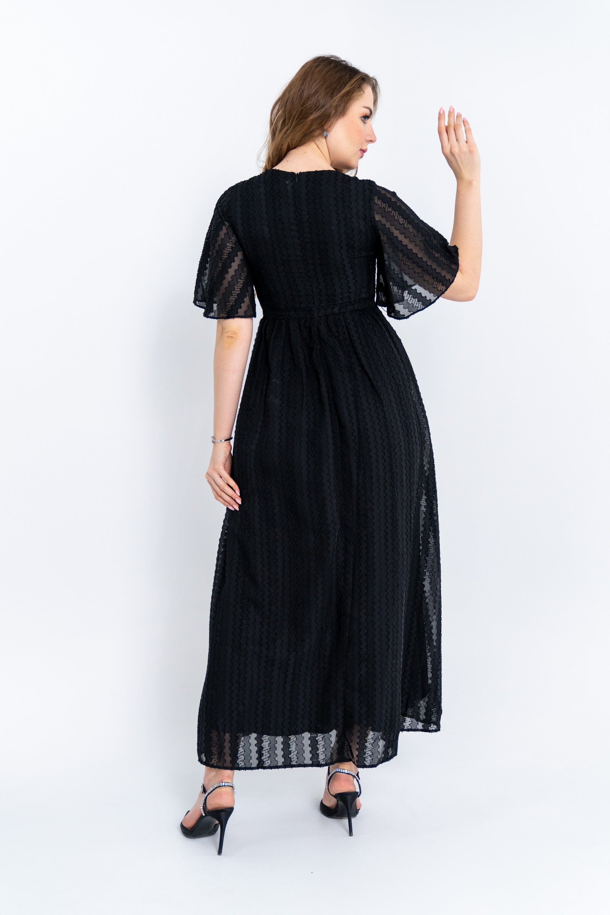 ميكا فستان ماكسي مخصر بفتحة صدر سبعة كم قصير واسع نسائي