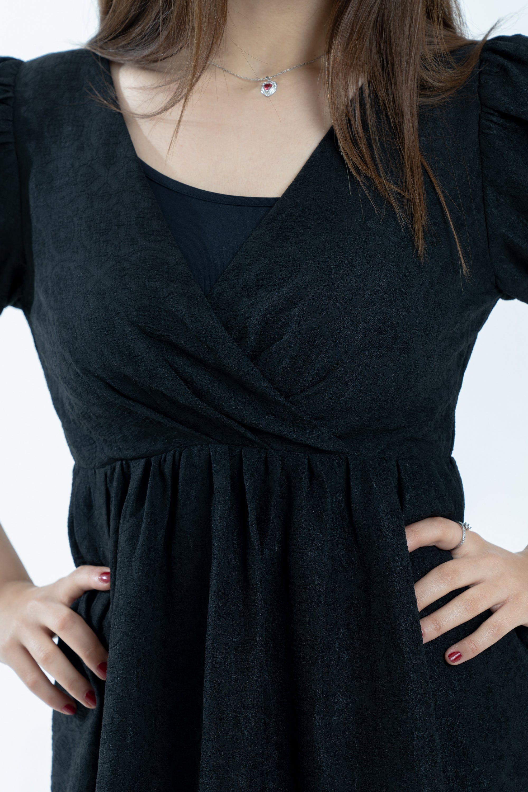 ميكا فستان مخصر ميدي سادة نص كم بف نسائي