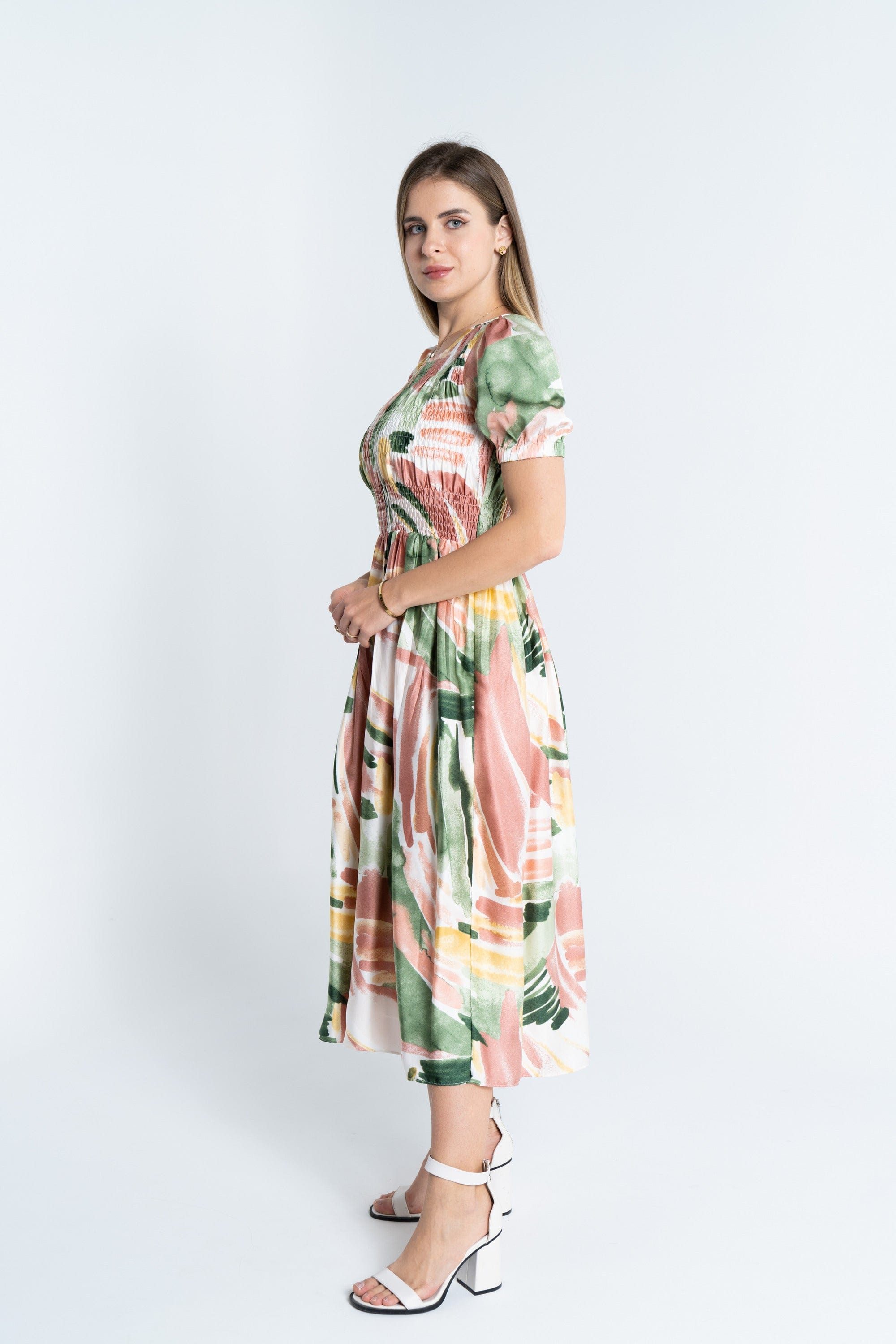 ميكا فستان ملون ضيق من أعلى كم قصير بف نسائي