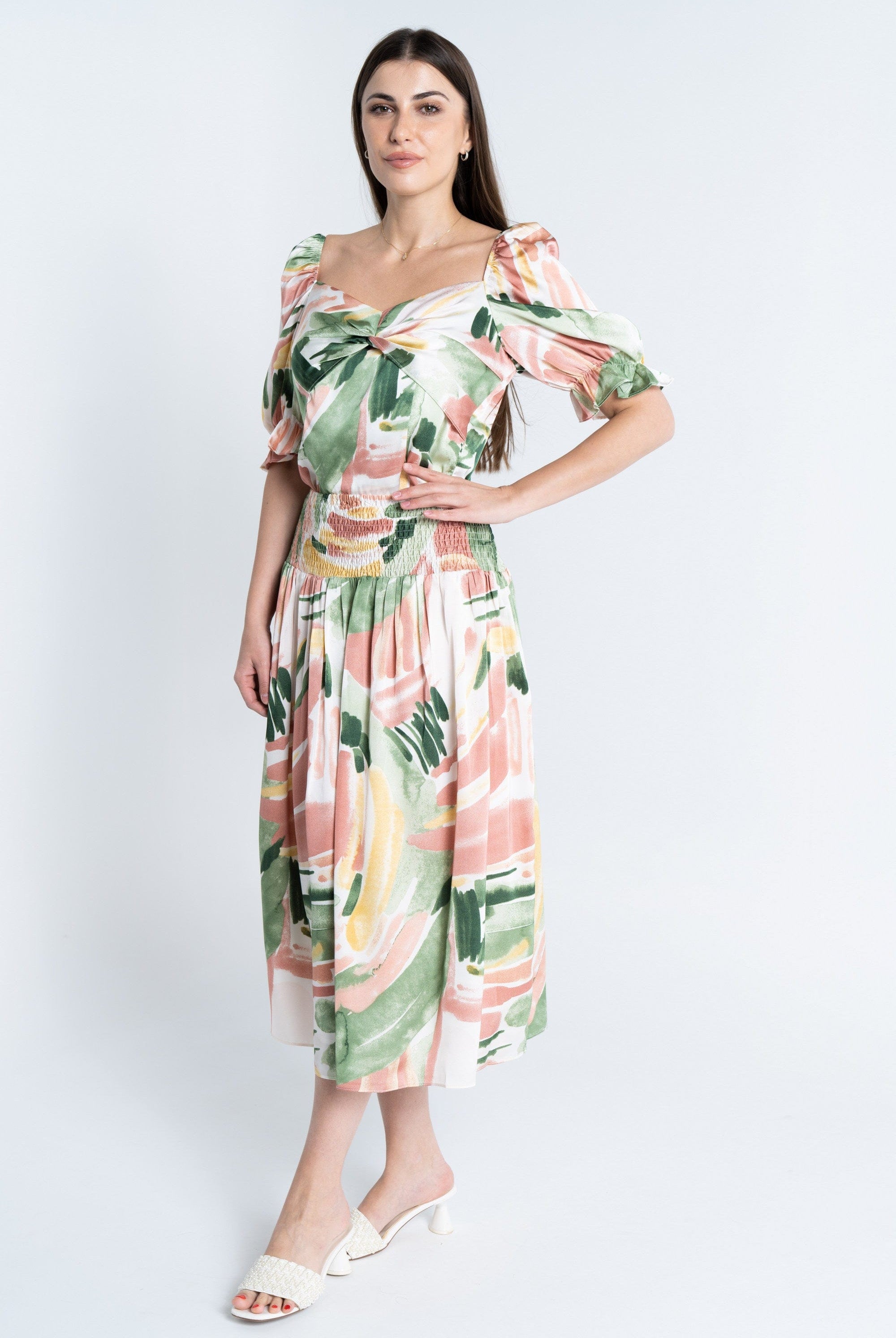 ميكا توب قصير ملون نص كم بف وياقة مربعة نسائي