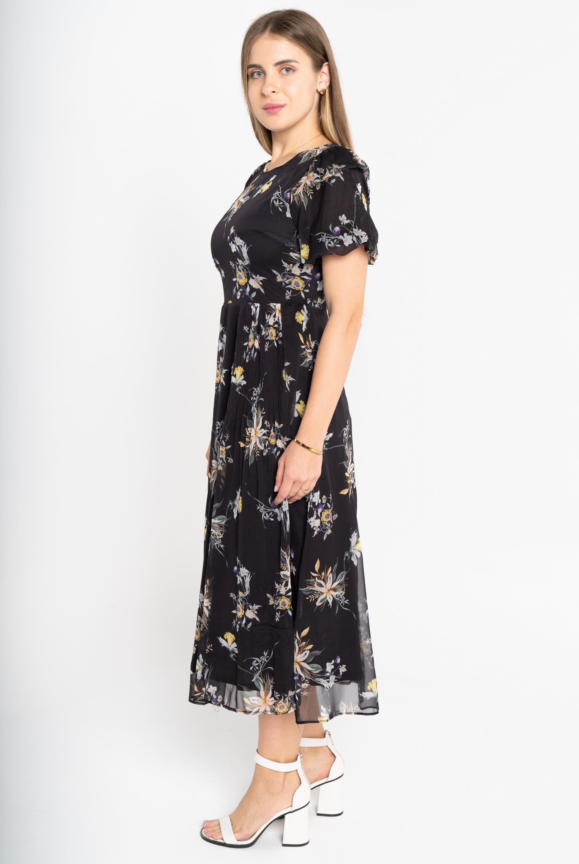 ميكا فستان ميدي أكمام قصير مشجر بياقة دائرية