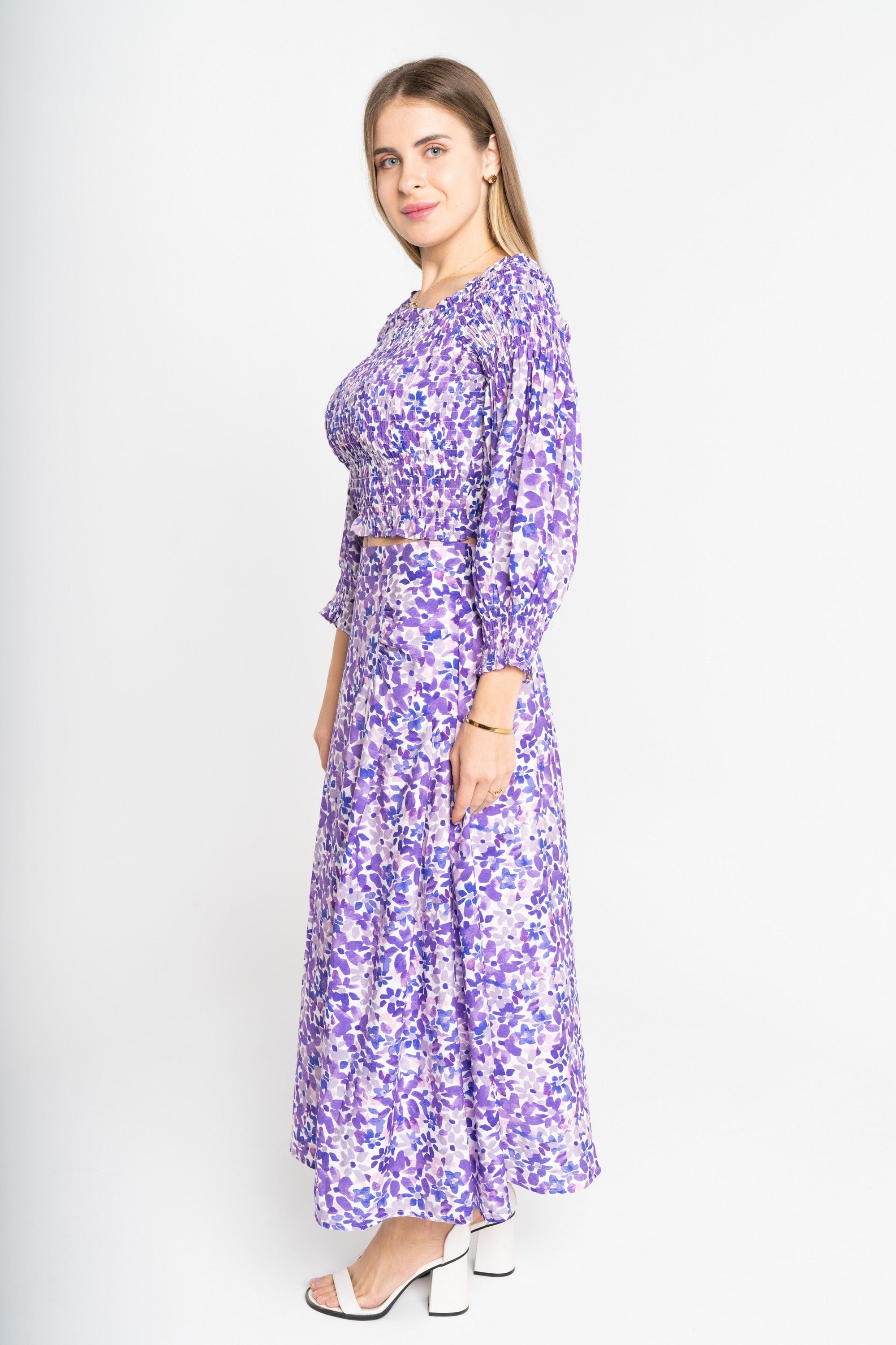 ู
ููุง ุจููุฒุฉ ุจุฃูู
ุงู
ุทูููุฉ ู
ูููุดุฉ ูุต ุจุทู