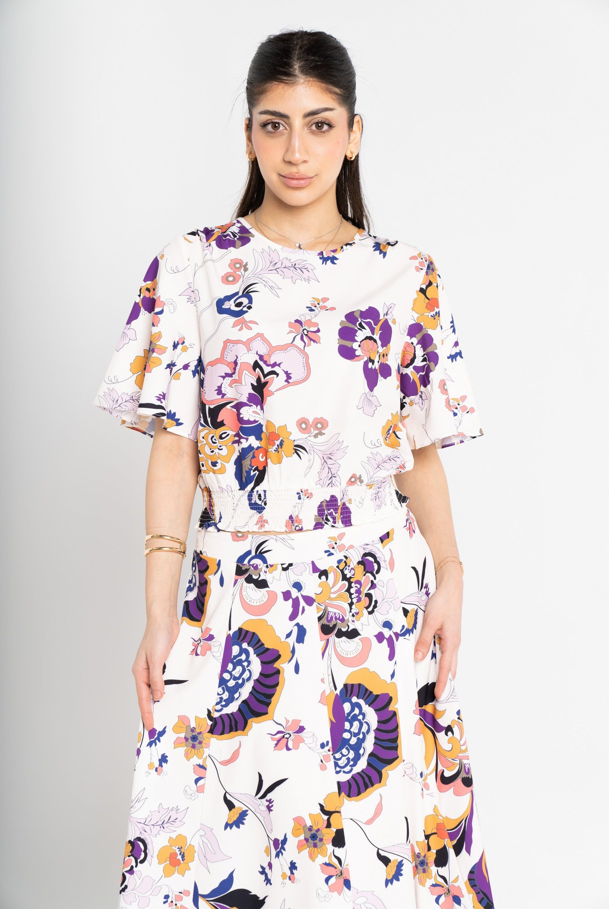 ميكا بلوزة بأكمام قصيرة مشجرة برقبة دائرية