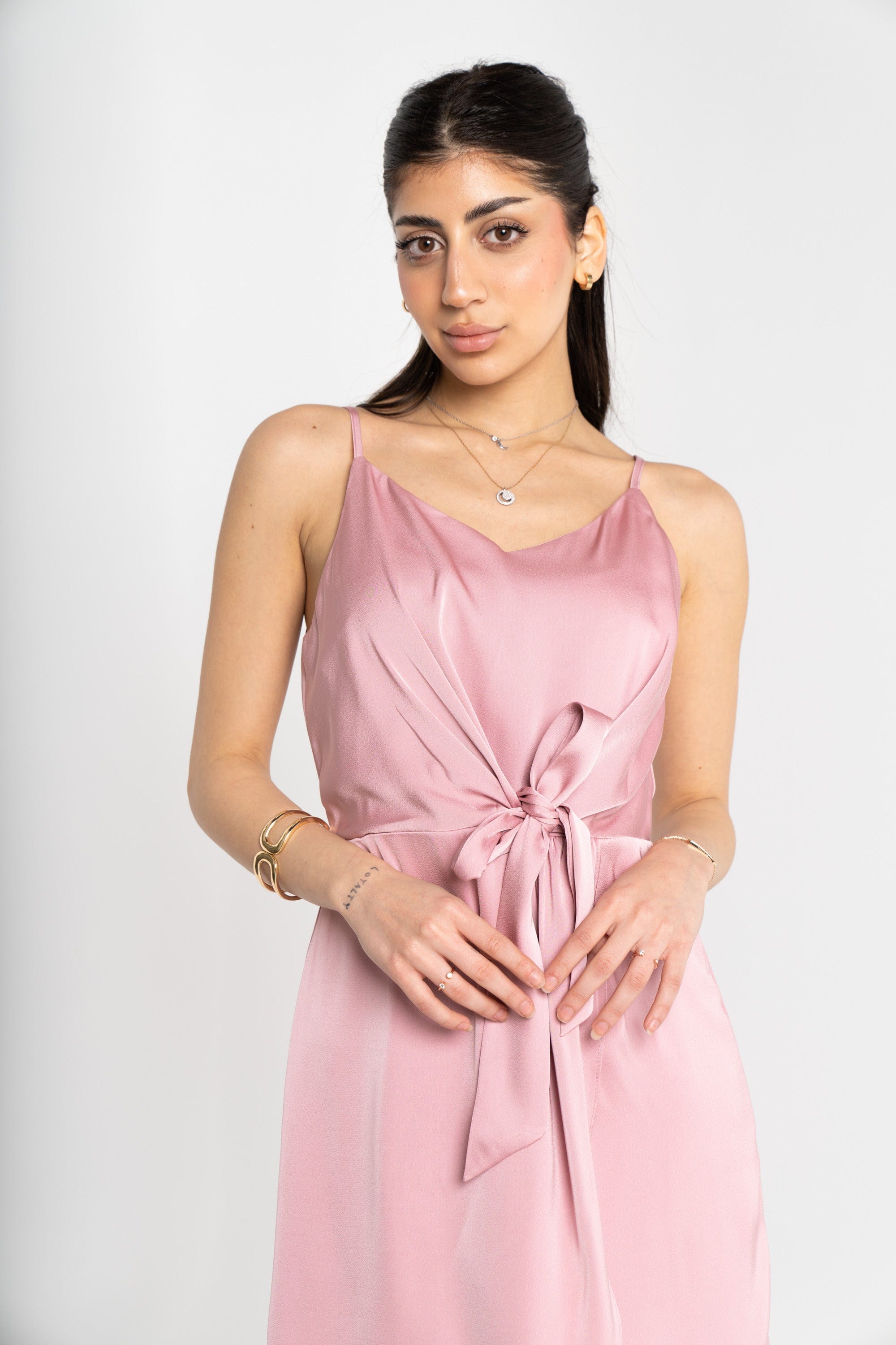 ู
ููุง ูุณุชุงู ู
ูุฏู ููู ุงูุฑูุจุฉ ู
ุฒู
ูู
ู
ู ุงููุณุท