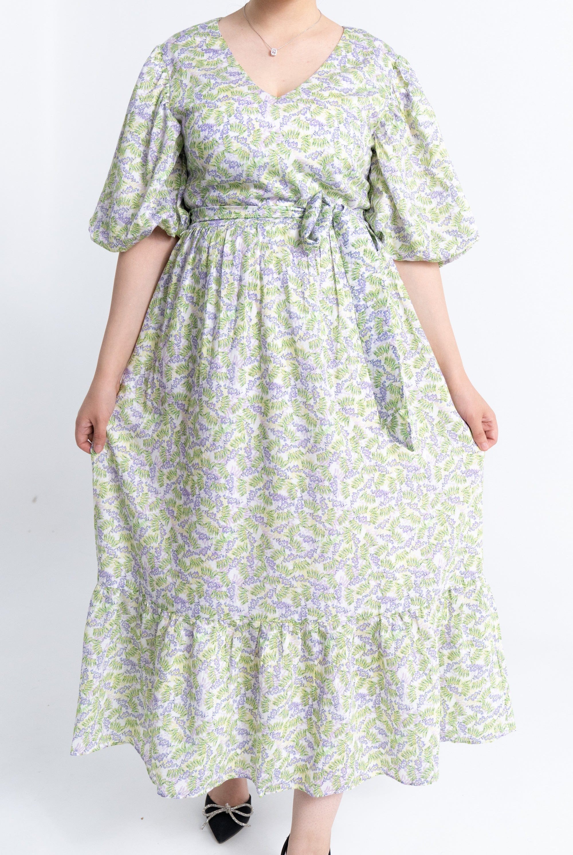 ميكا فستان ميدي بأكمام قصيرة بف مشجر