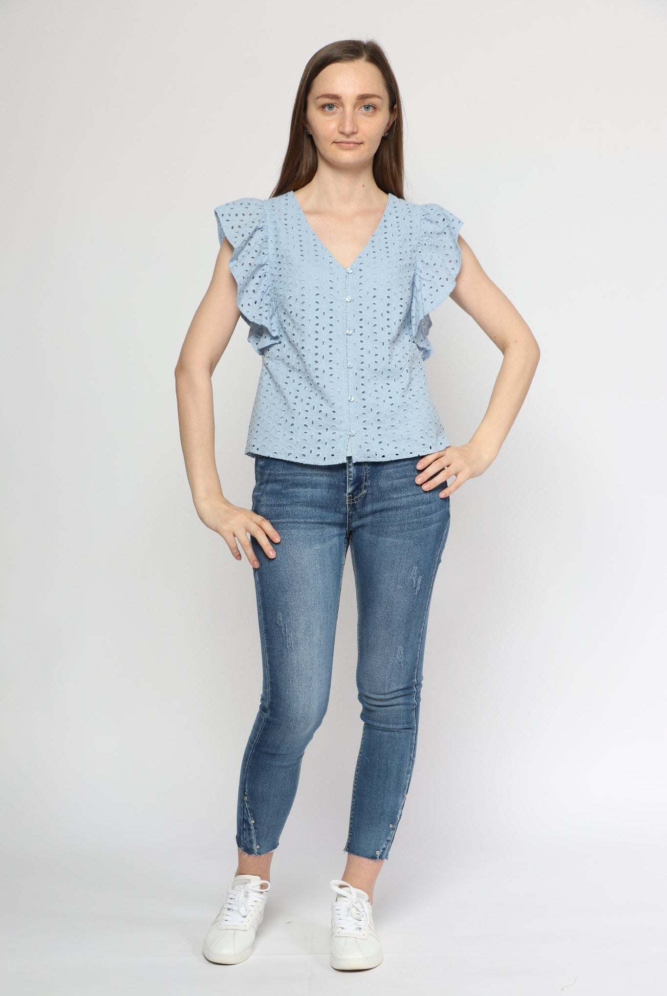 ميكا بلوزة بأكمام قصيرة فراشة مخرمة