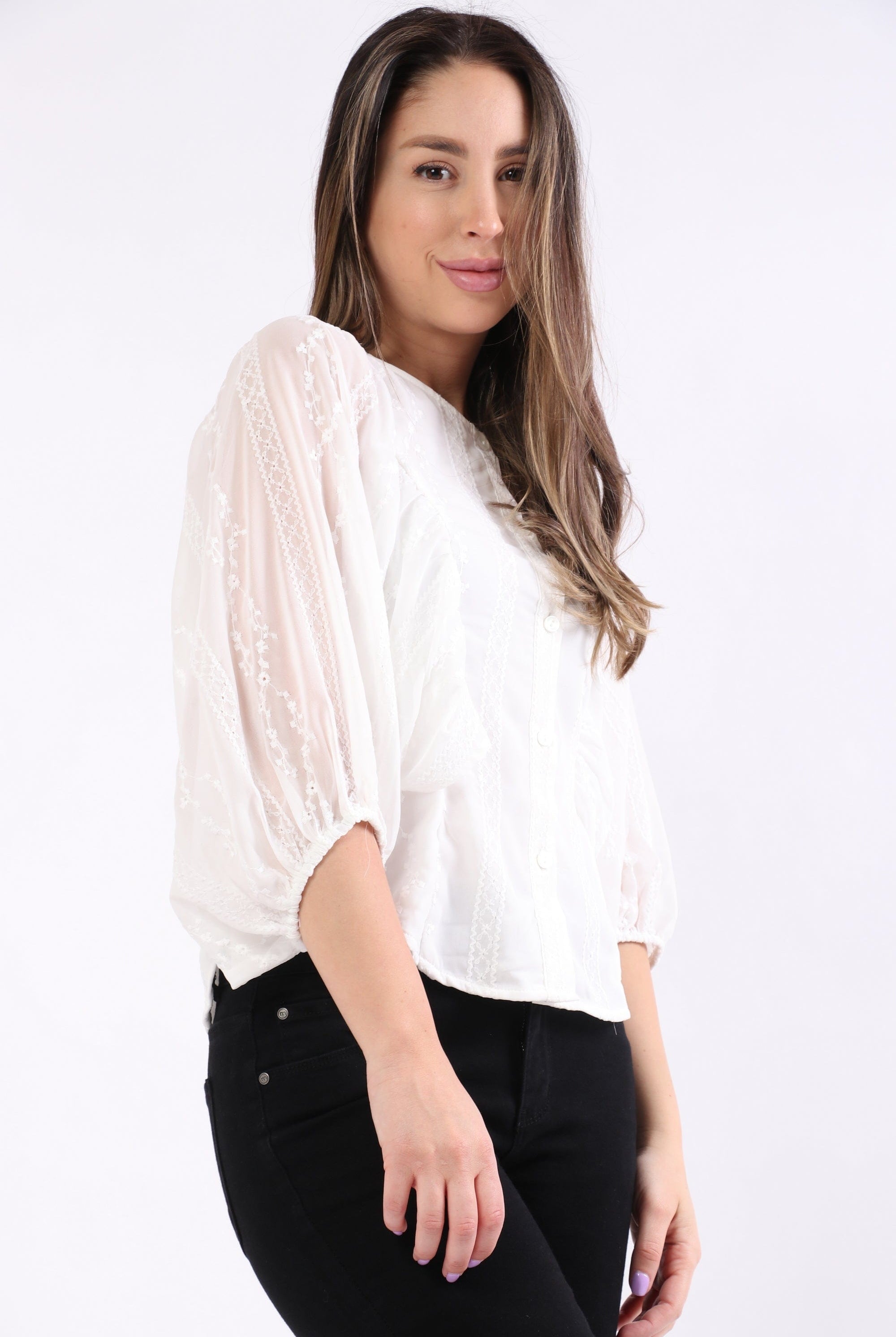 ميكا بلوزة دانتيل أوفر ساير بازرار أمامية 3/4 كم نسائي