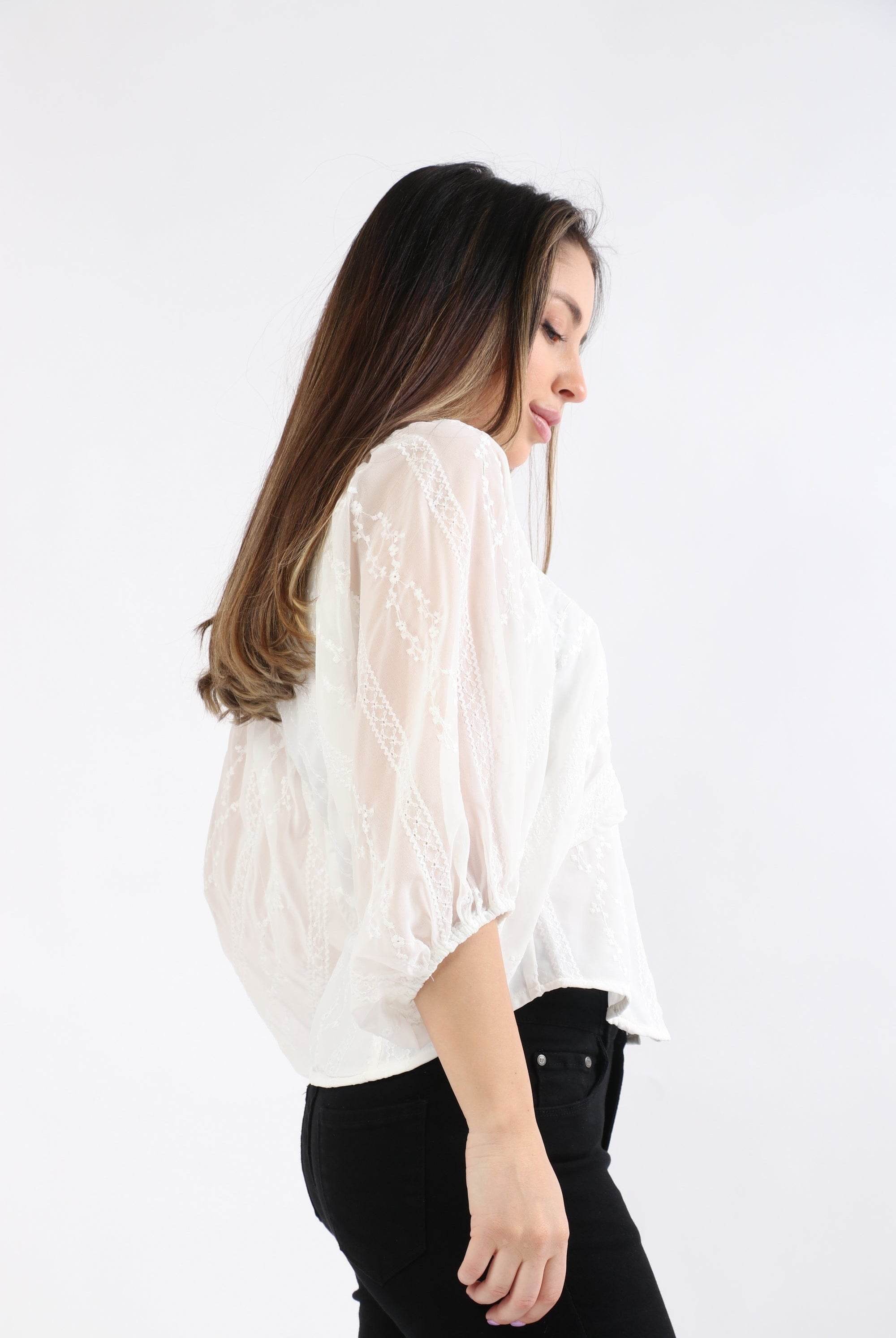 ميكا بلوزة دانتيل أوفر ساير بازرار أمامية 3/4 كم نسائي