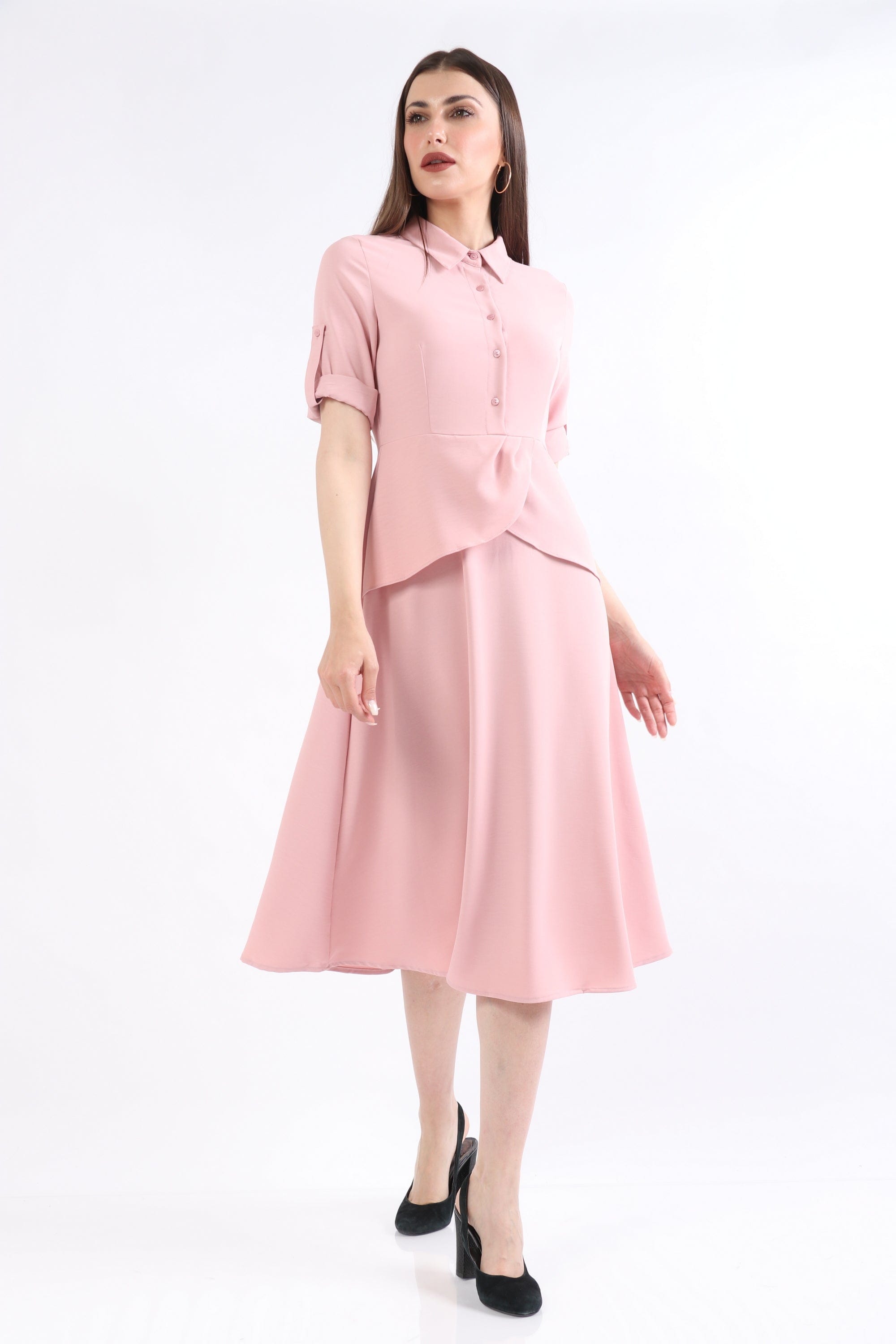 ميكا فستان ميدي بأزرار أمامية كم طويل