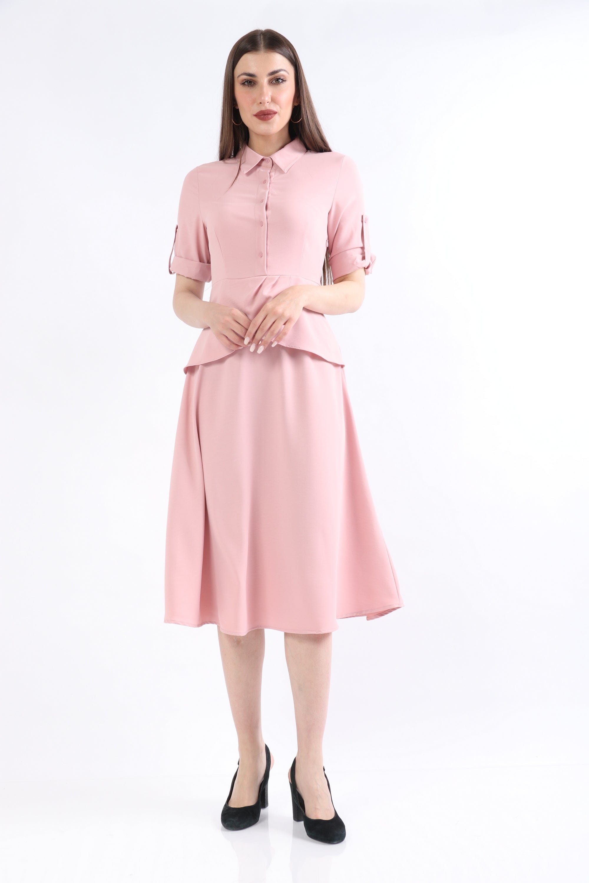 ميكا فستان ميدي بأزرار أمامية كم طويل