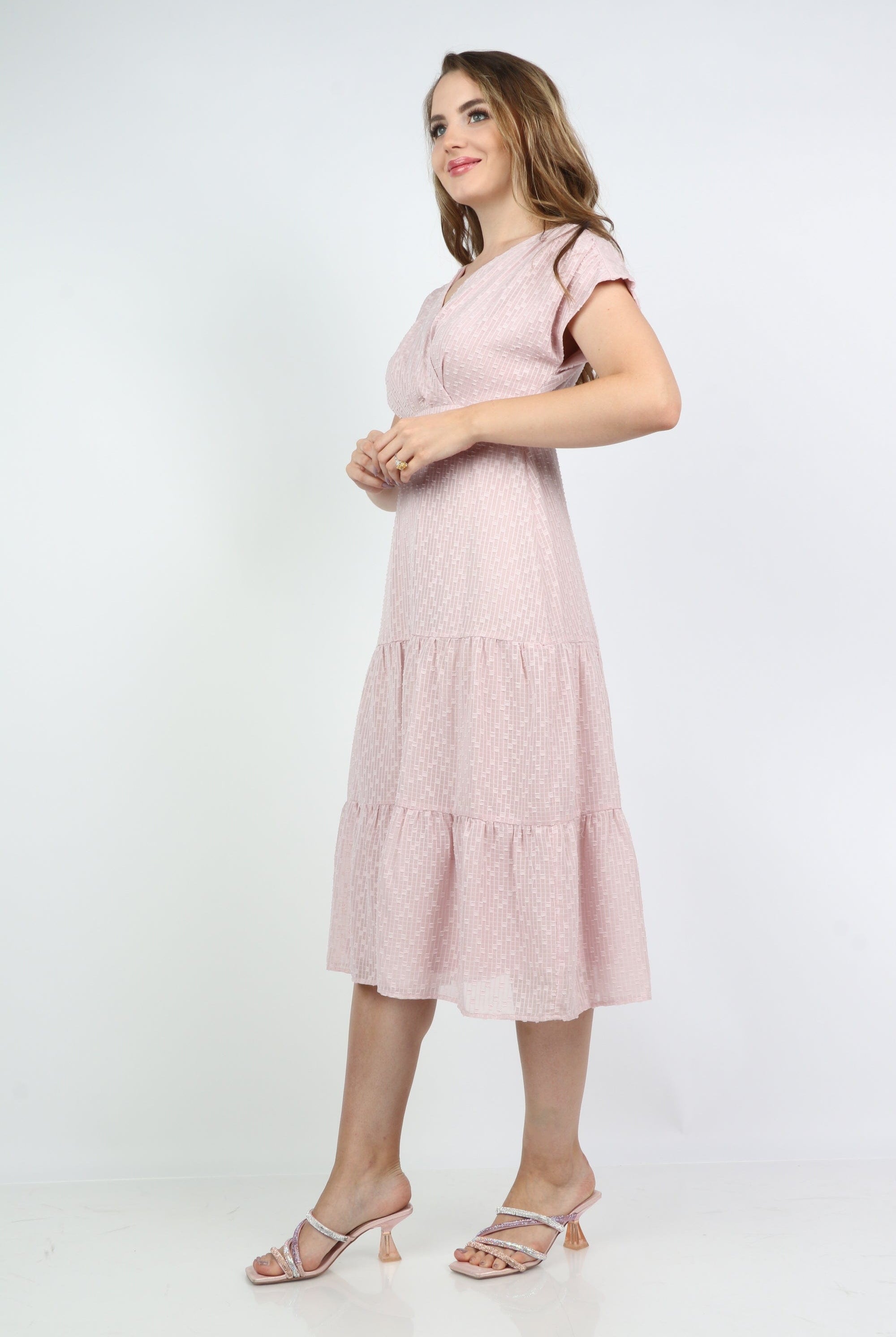 ميكا فستان ميدي سادة صدر كروازيه كم قصير