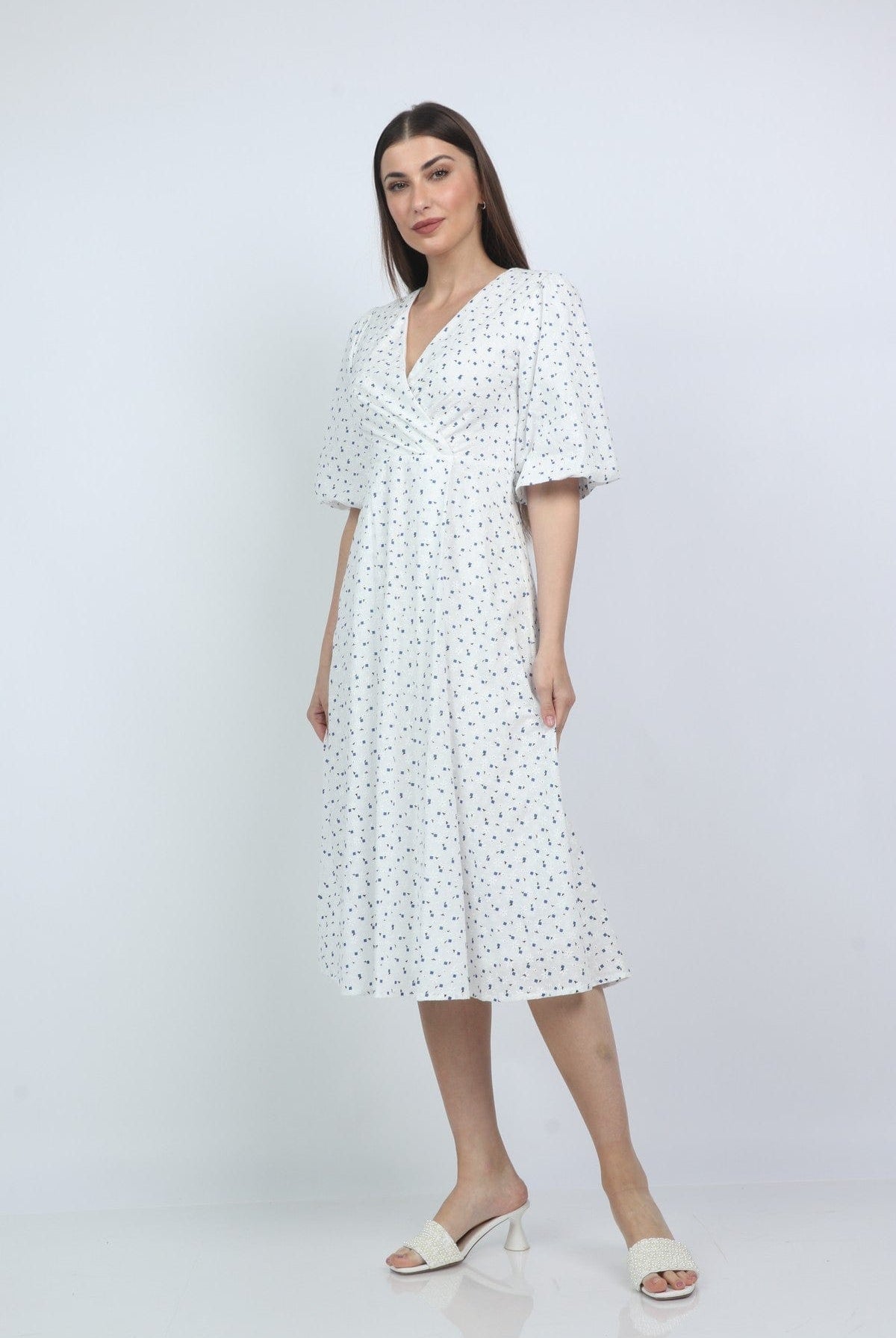 ميكا فستان ميدي ملفوف منقط بكم قصير