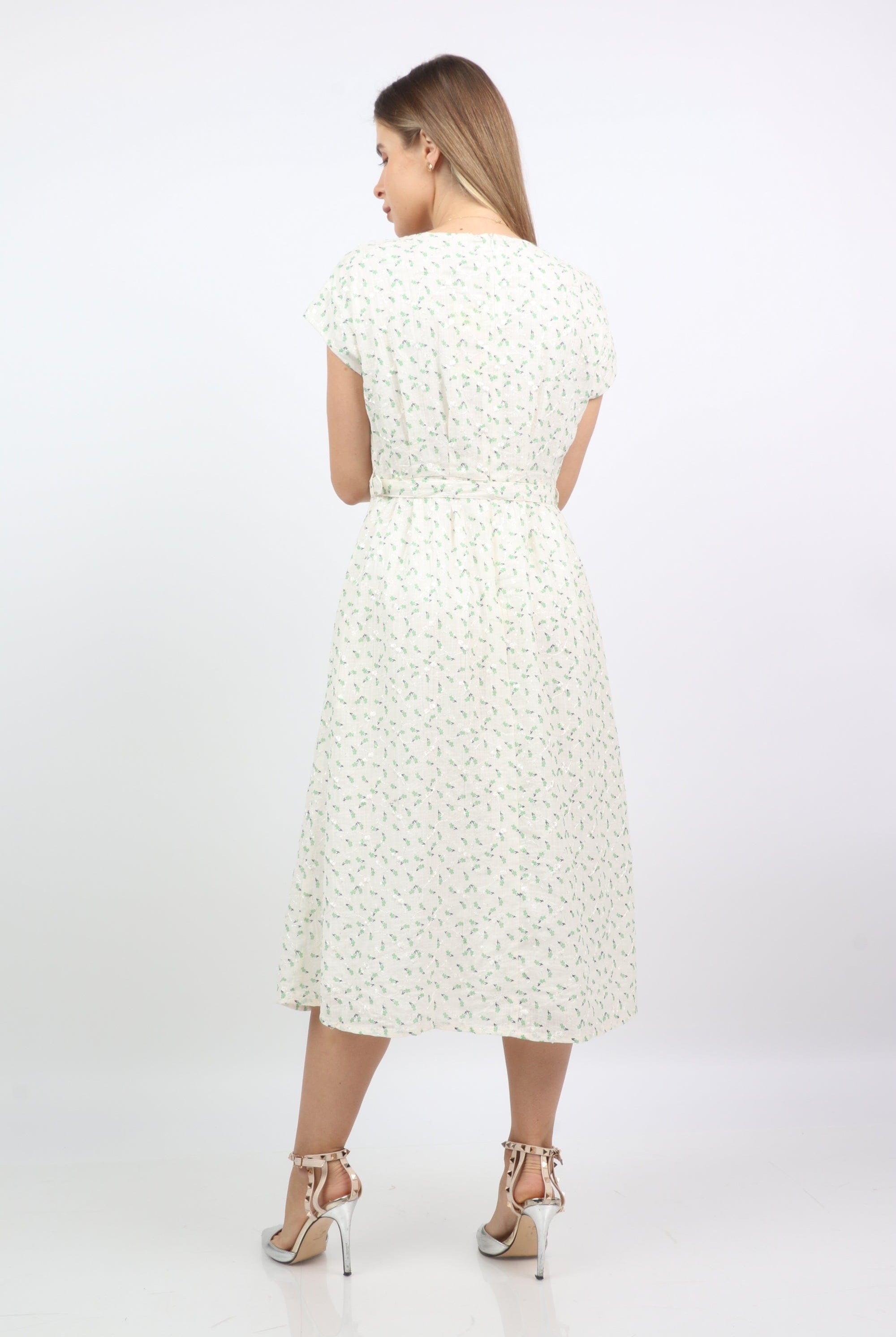 ميكا فستان ميدي منقوش بكم قصير