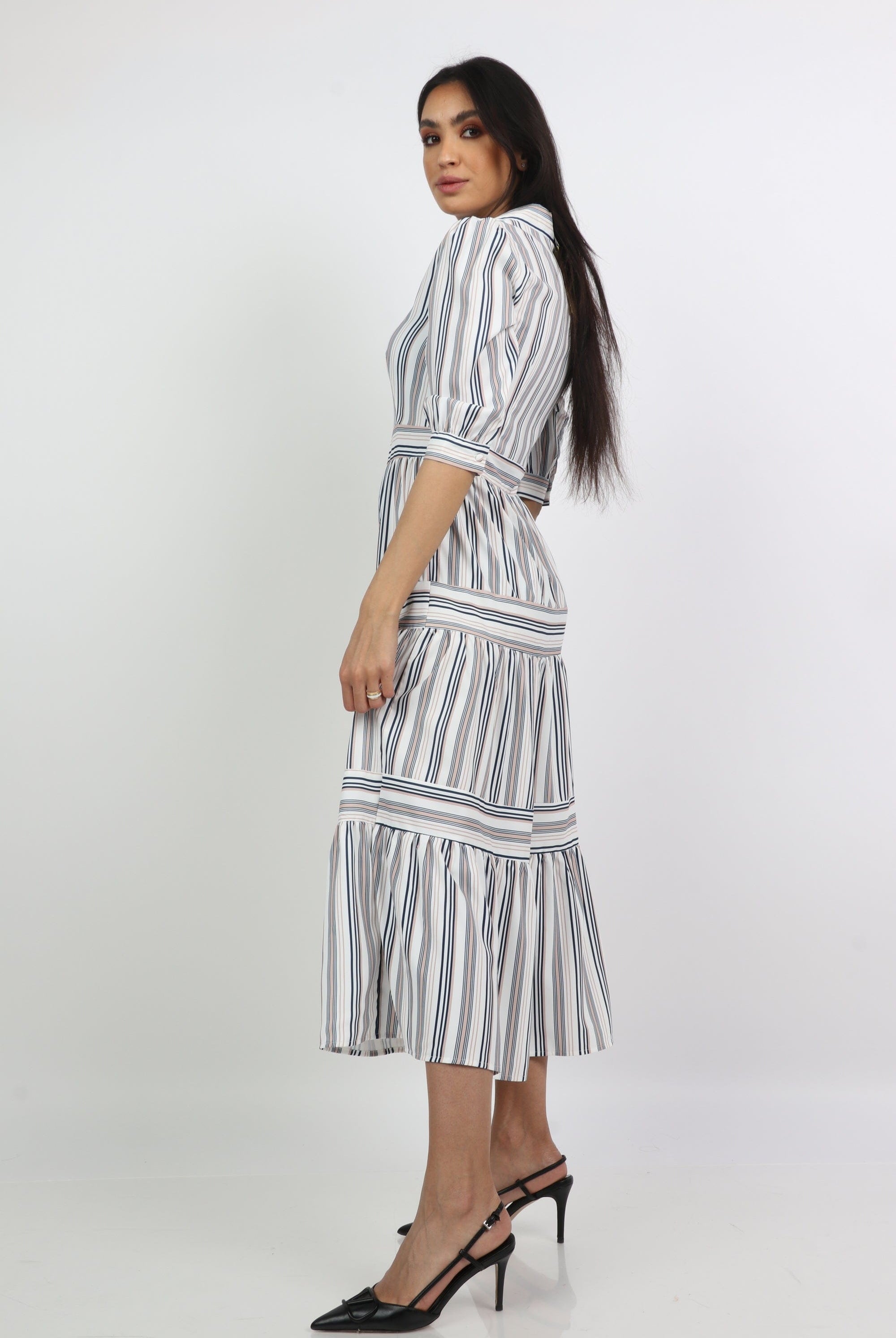 ميكا فستان ميدي مقلم بالعرض والطول كم قصير