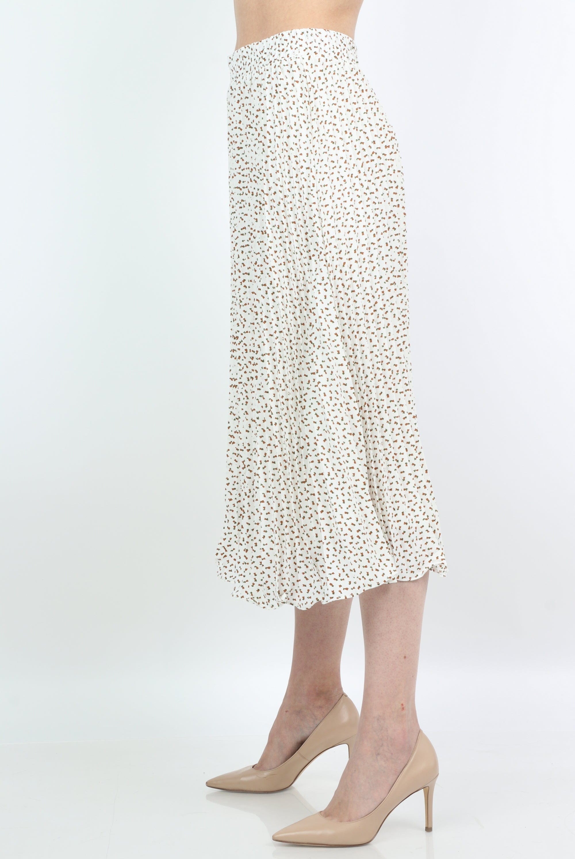 ميكا تنورة ميدي منقوشة بورود صغيرة بكسرات صغيرة