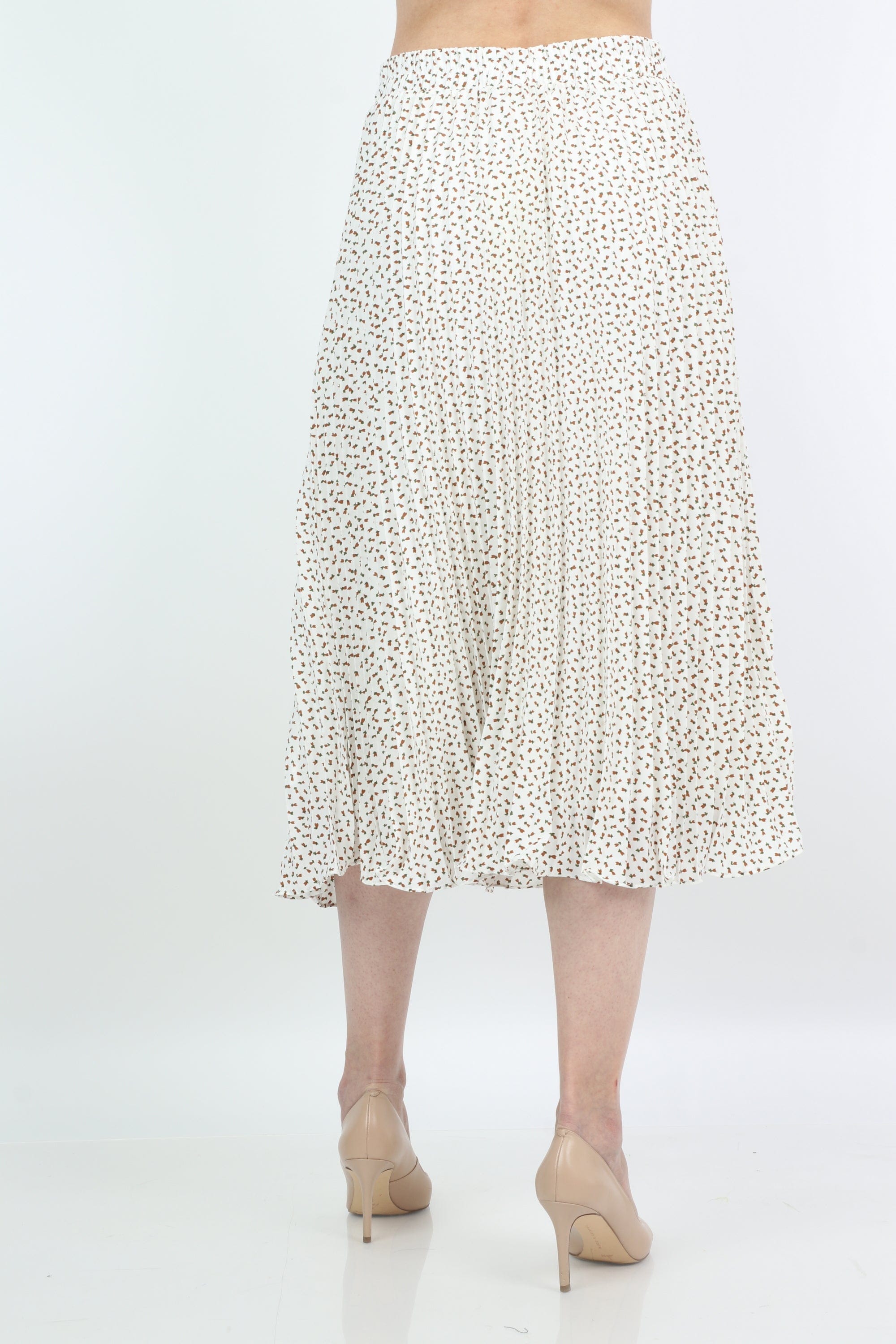 ميكا تنورة ميدي منقوشة بورود صغيرة بكسرات صغيرة