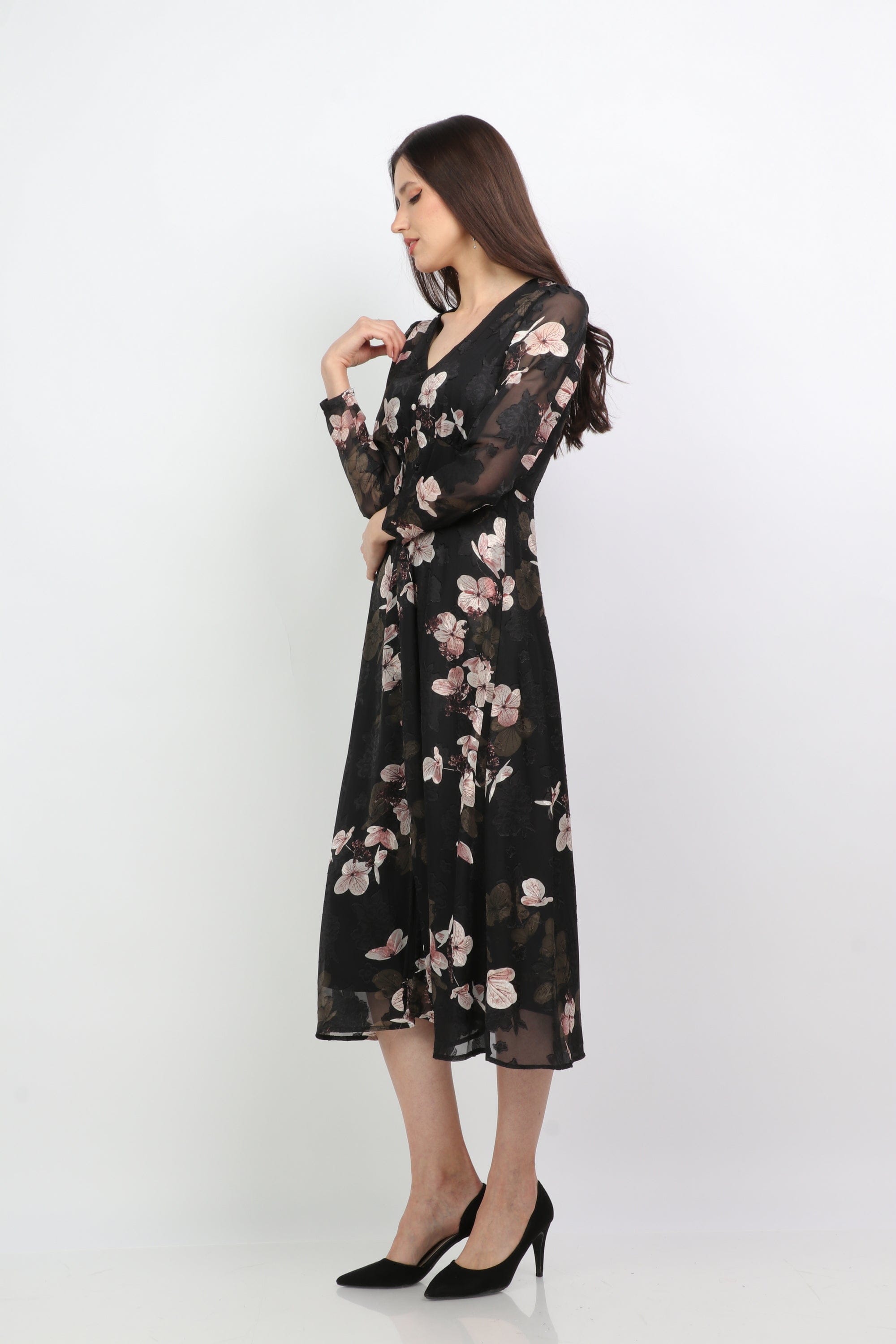 ميكا فستان ميدي مشجر فتحة عنق شكل V بأكمام طويلة