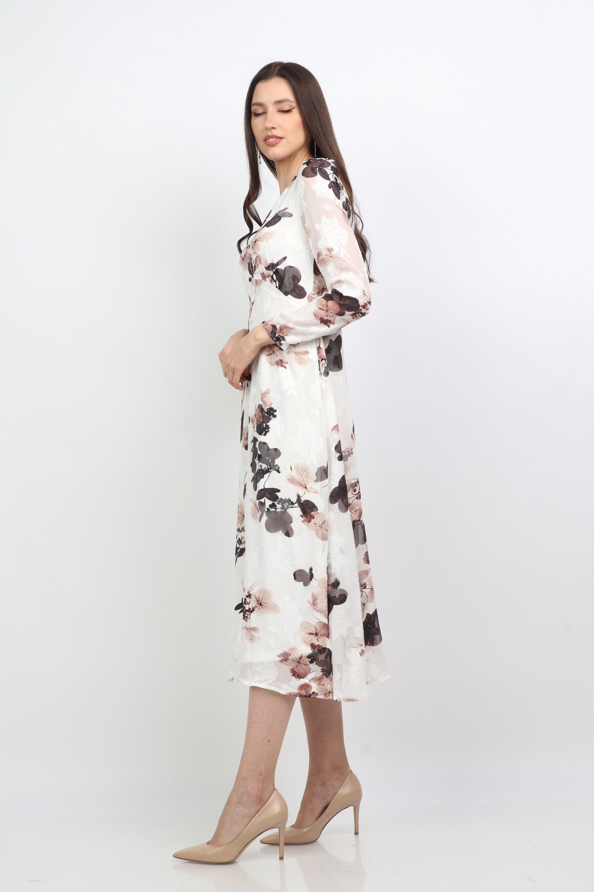 ميكا فستان ميدي مشجر فتحة عنق شكل V بأكمام طويلة