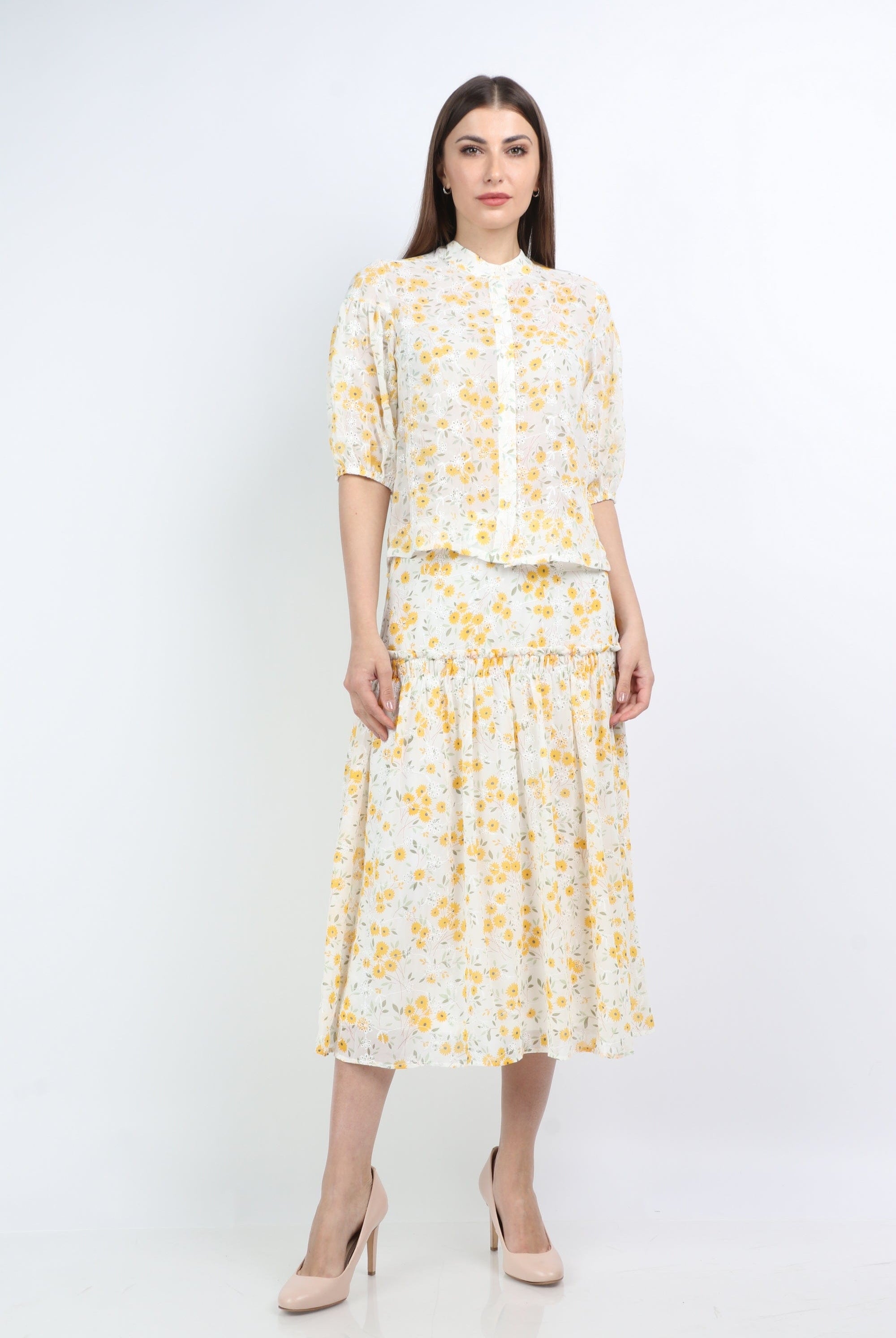 ميكا بلوزة مشجرة بياقة قصيرة نص كم منفوخ نسائية