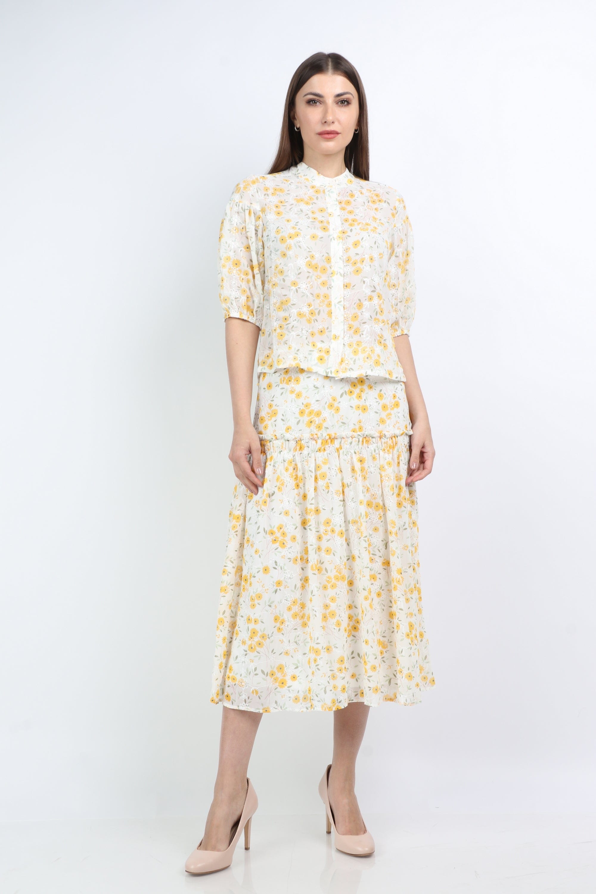 ميكا بلوزة مشجرة بياقة قصيرة نص كم منفوخ نسائية