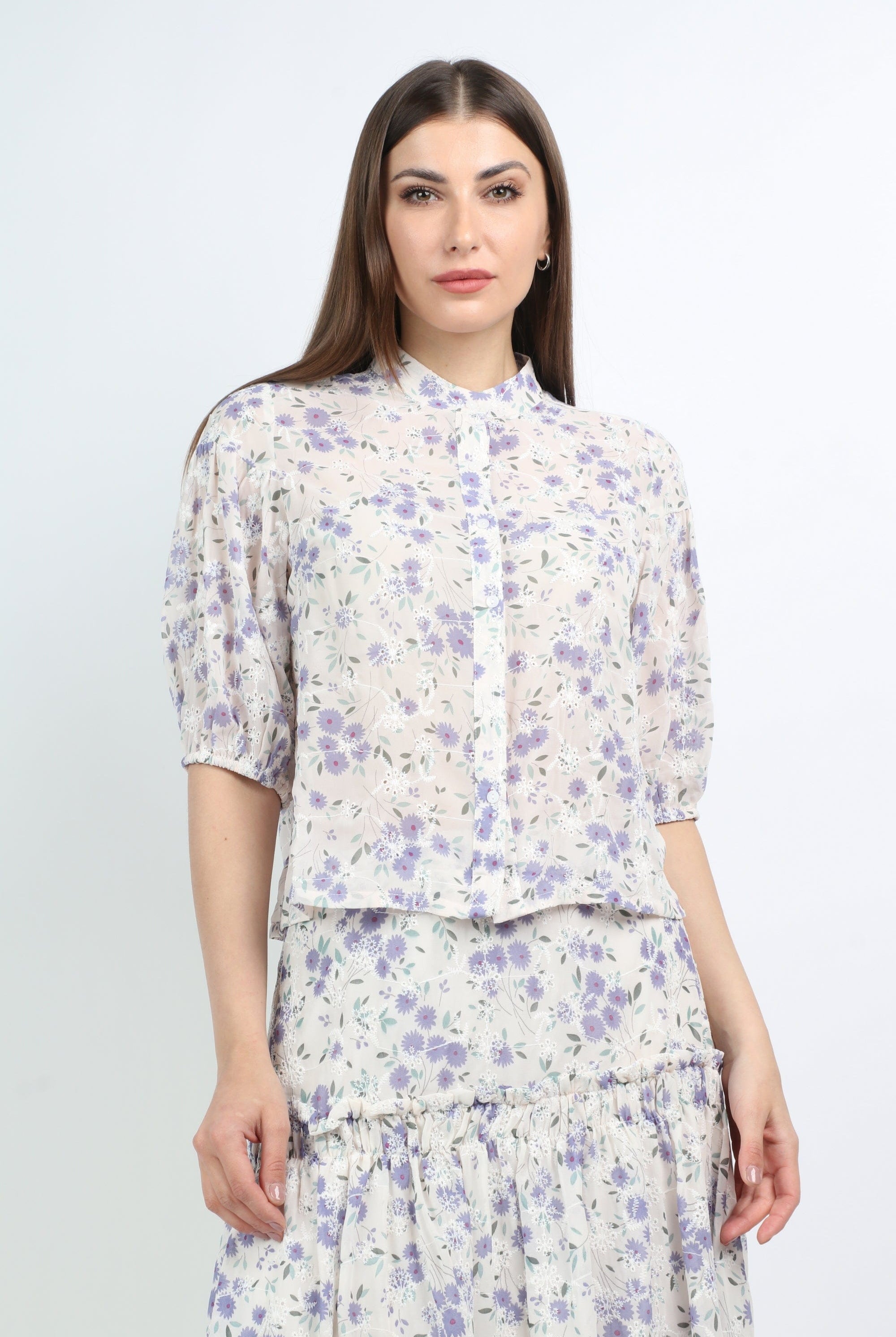 ميكا بلوزة مشجرة بياقة قصيرة نص كم منفوخ نسائية