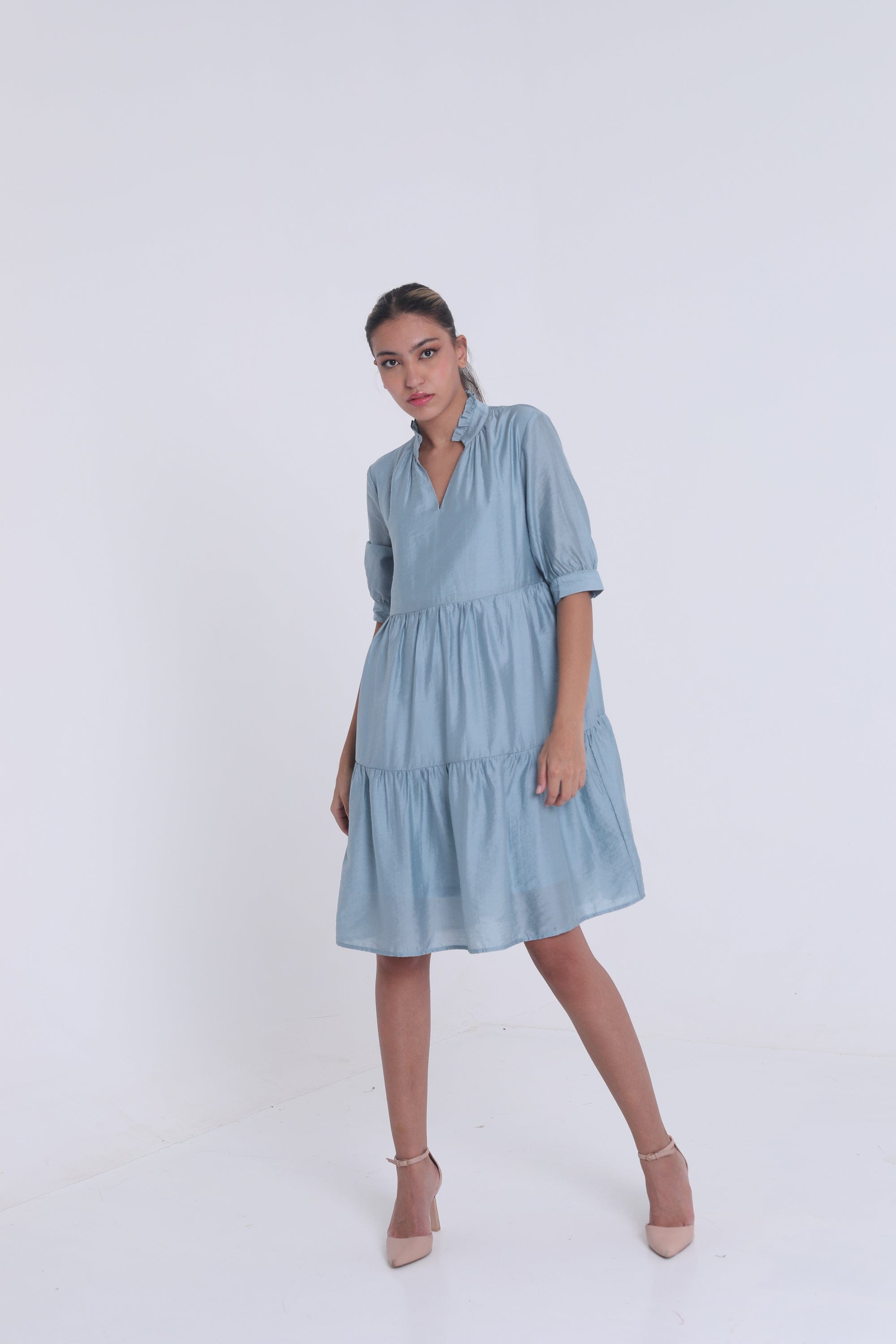 ميكا فستان قصير واسع كلوش فتحة رقبة سبعة كم قصير