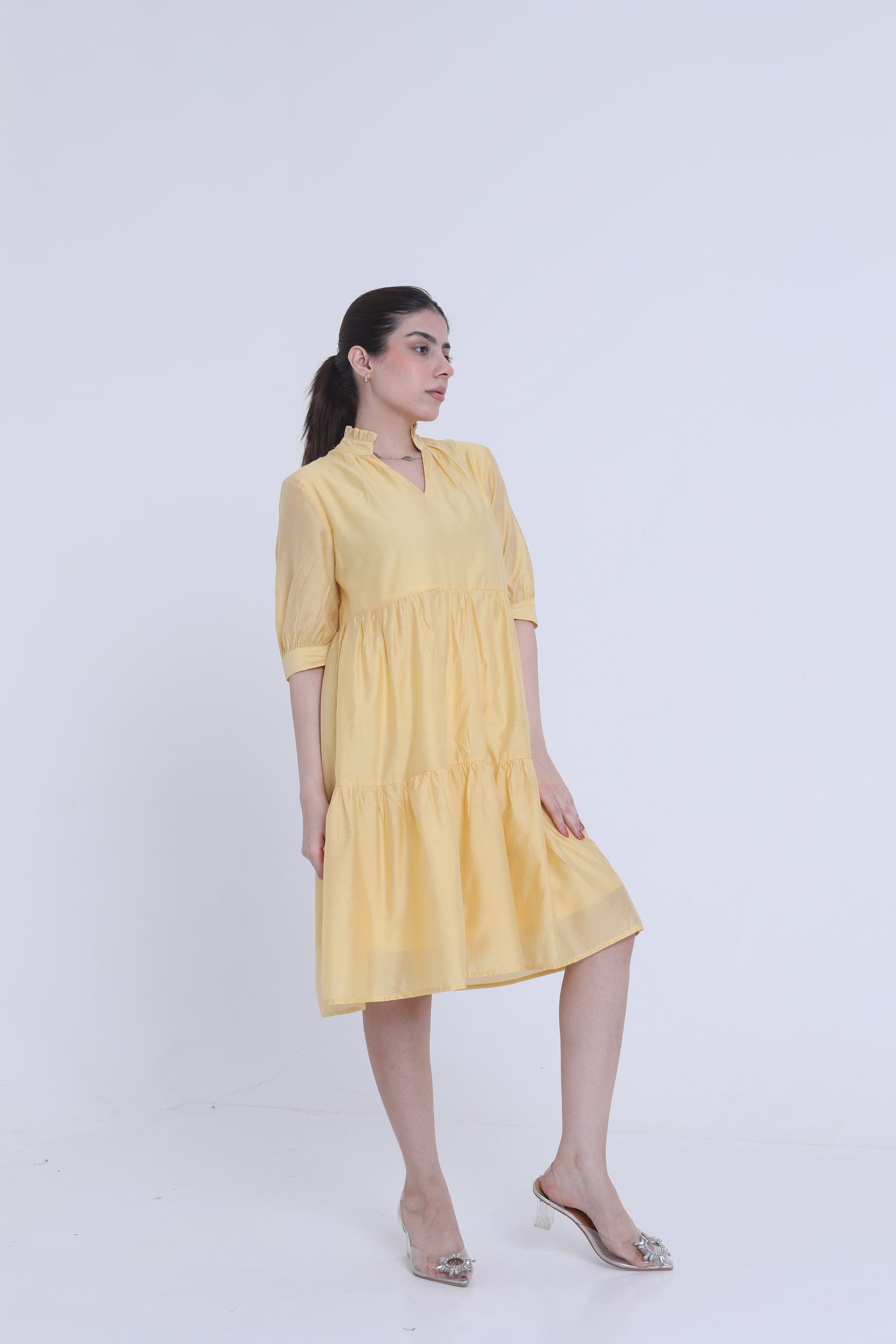 ميكا فستان قصير واسع كلوش فتحة رقبة سبعة كم قصير