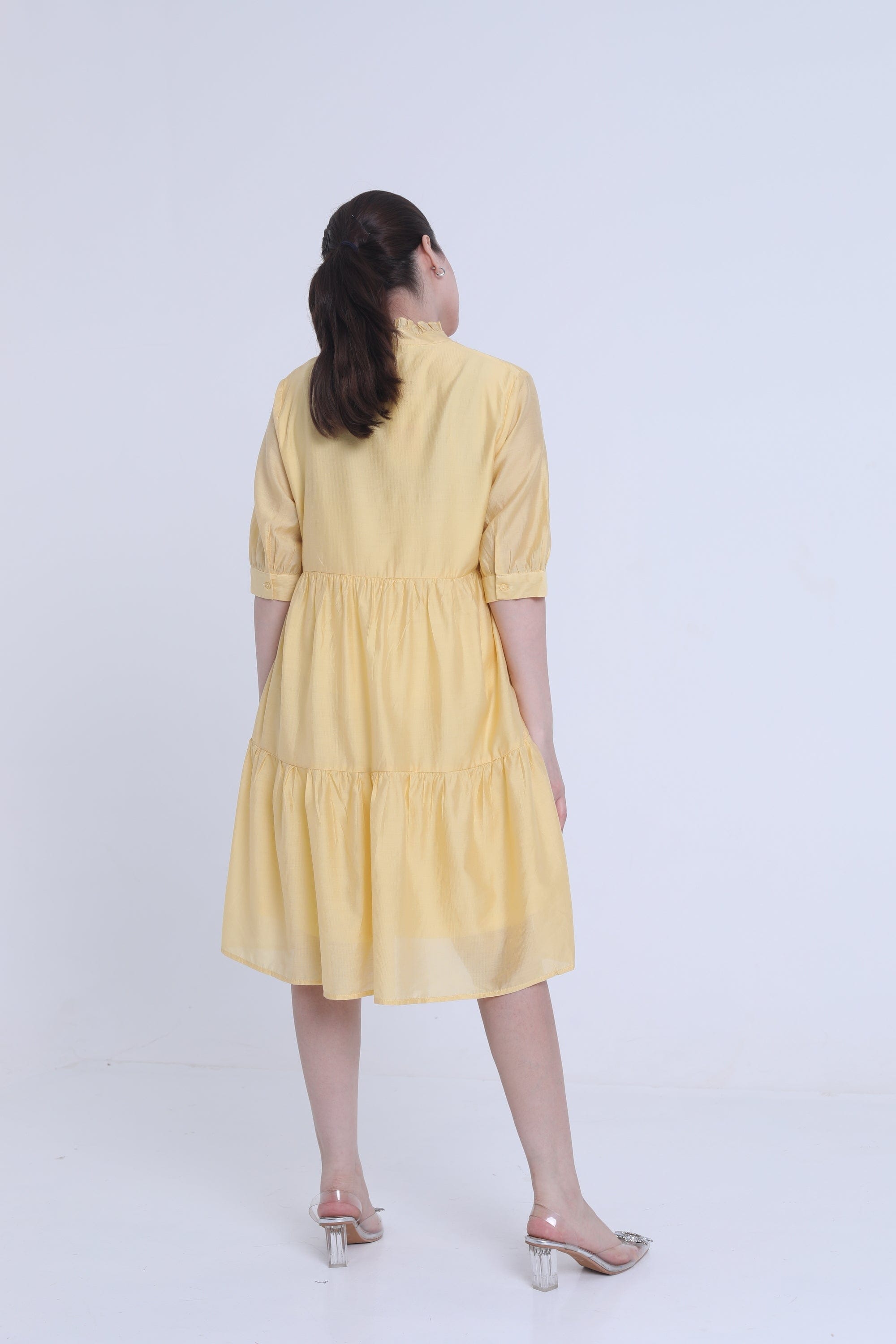 ميكا فستان قصير واسع كلوش فتحة رقبة سبعة كم قصير