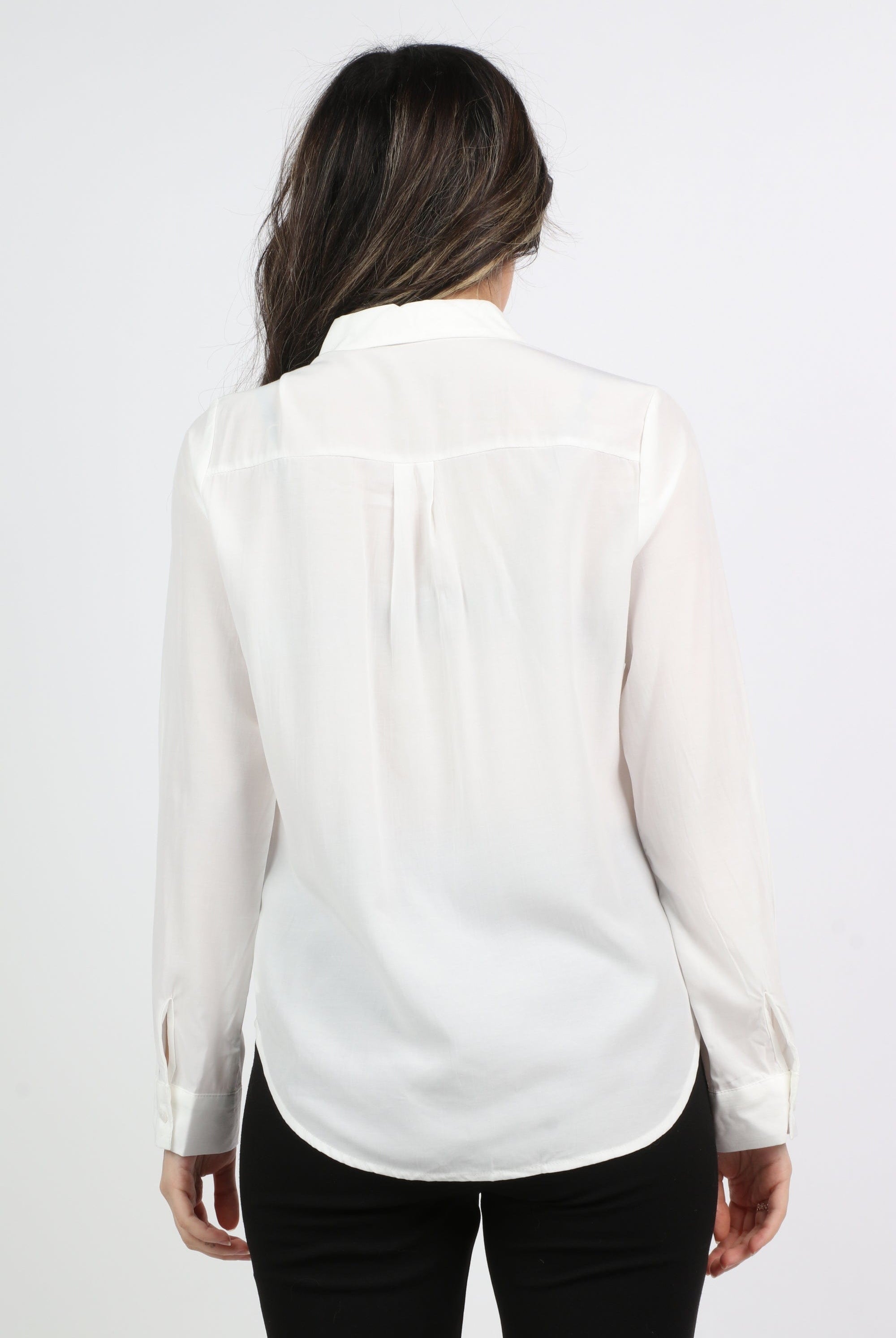 ميكا قميص بأزرار أمامية بكشكشة فرنسية كم طويل نسائي