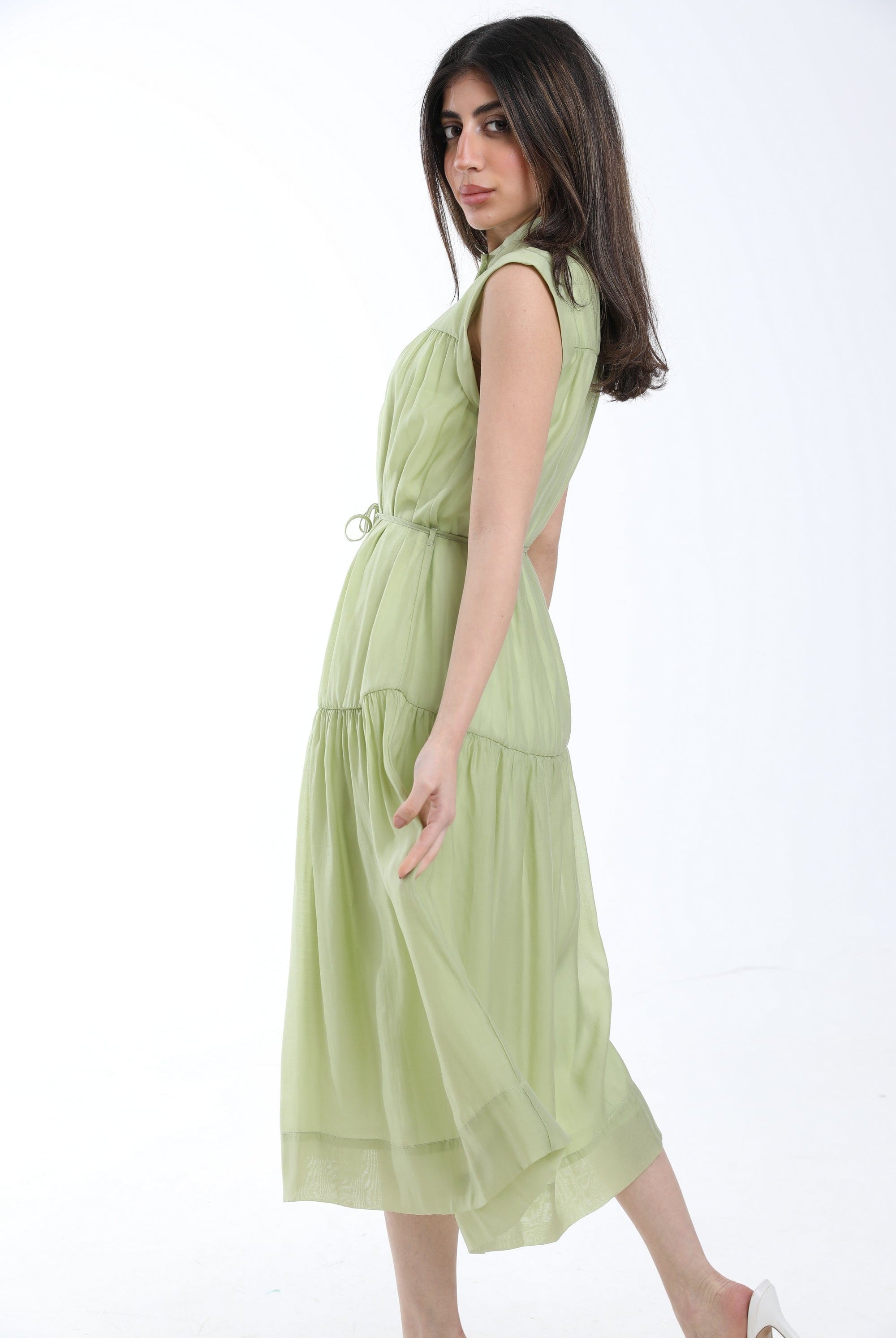 ู
ููุง ูุณุชุงู ู
ูุฏู ุณุงุฏุฉ ุจุฃุฒุฑุงุฑ ุฃู
ุงู
ูุฉ ูู
ูุตูุฑ ูุณุงุฆู