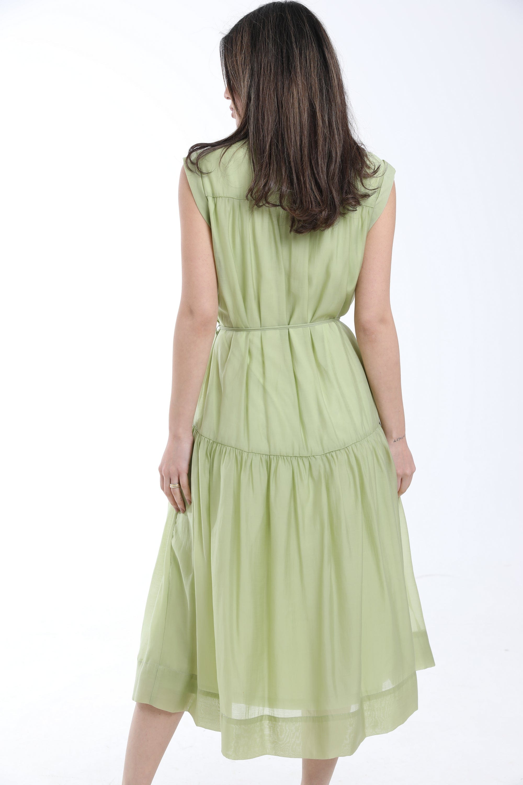 ميكا فستان ميدي سادة بأزرار أمامية كم قصير نسائي