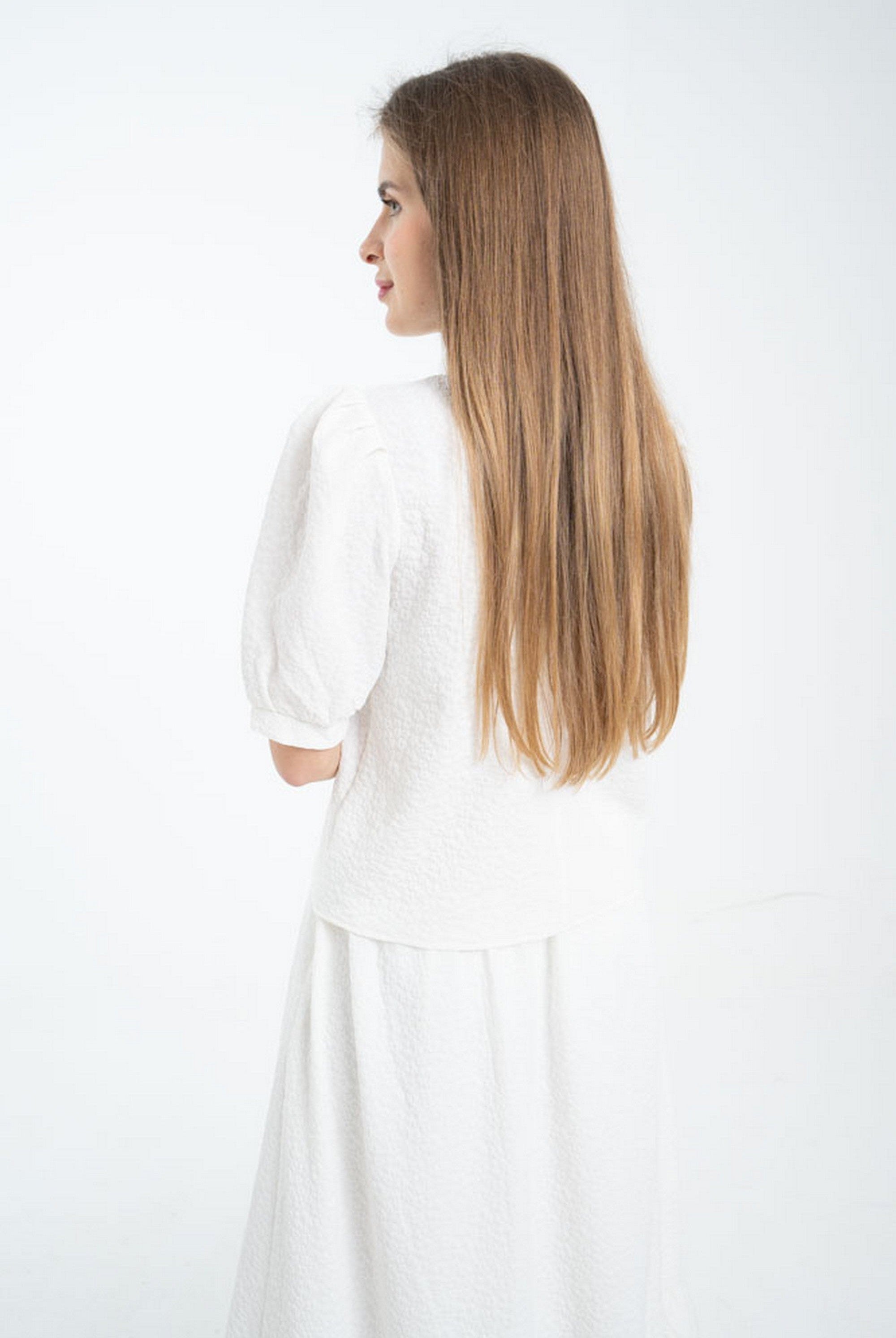 ميكا بلوزة سادة مطرزة كم قصير نسائي