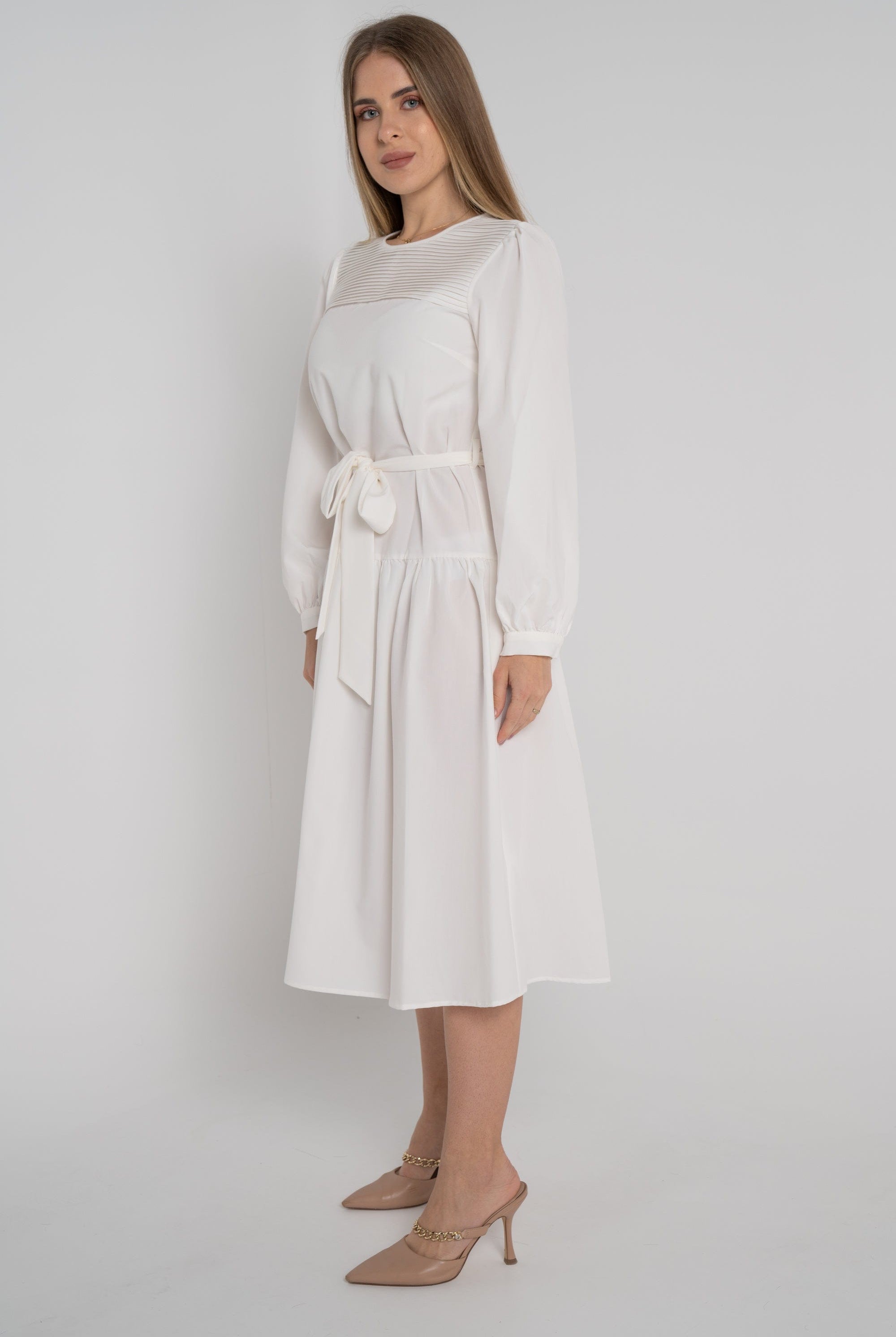 ميكا فستان ميدي سادة بكسرات على الصدر كم طويل نسائي