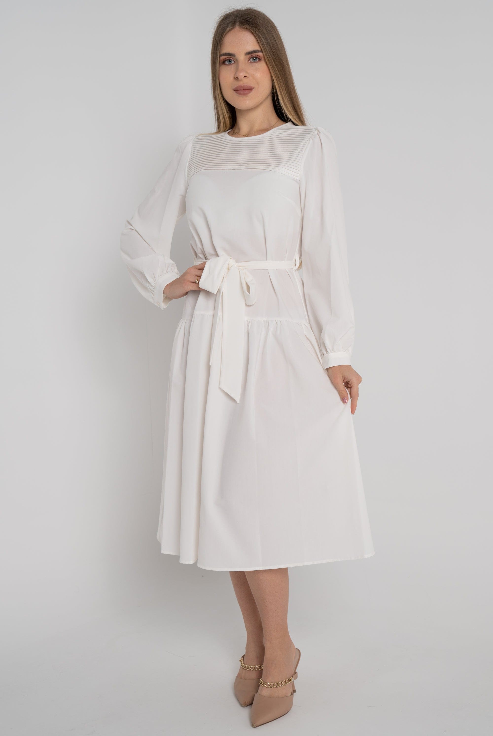 ميكا فستان ميدي سادة بكسرات على الصدر كم طويل نسائي