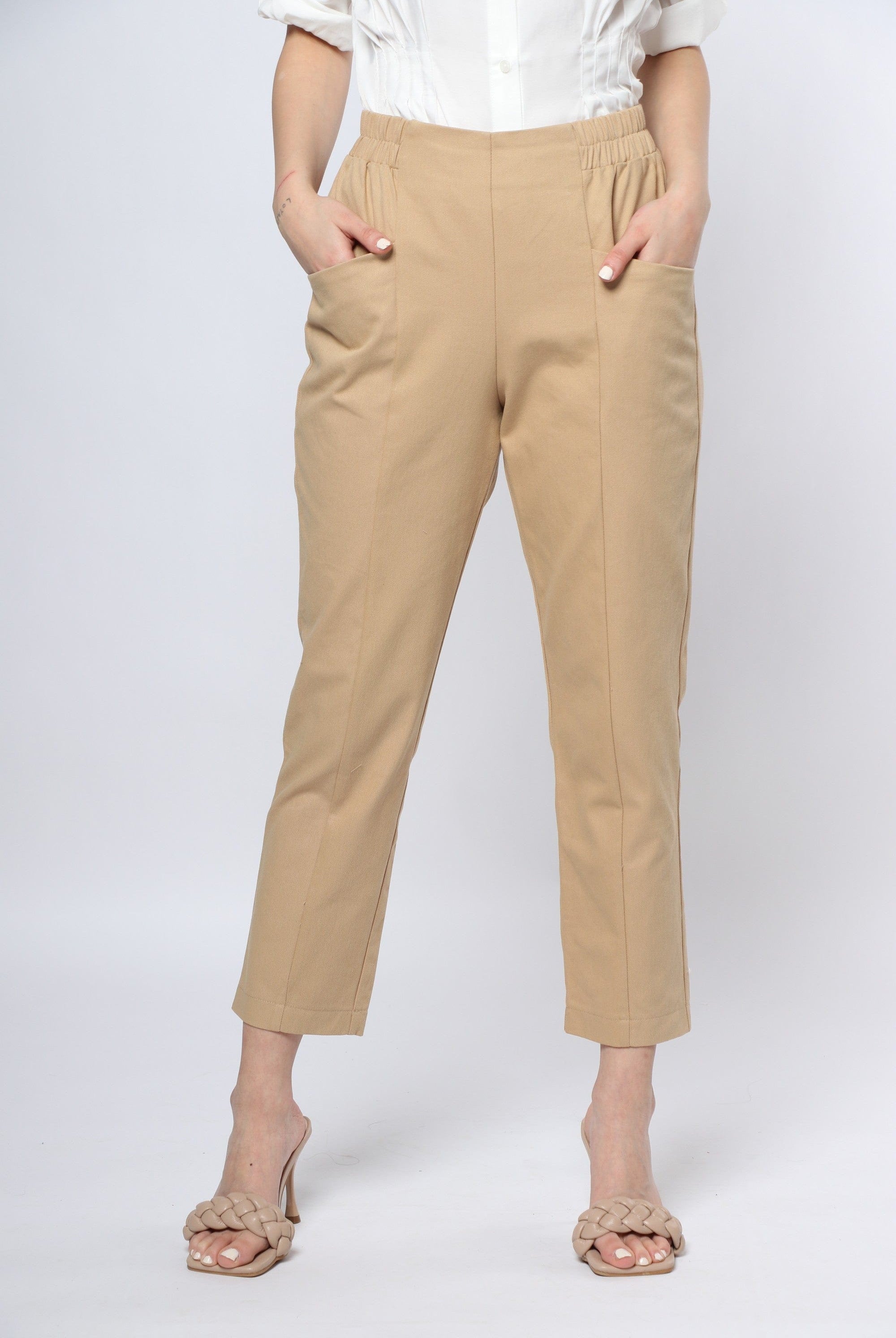 ميكا بنطلون كلاسيك سادة بجيوب جانبية نسائي