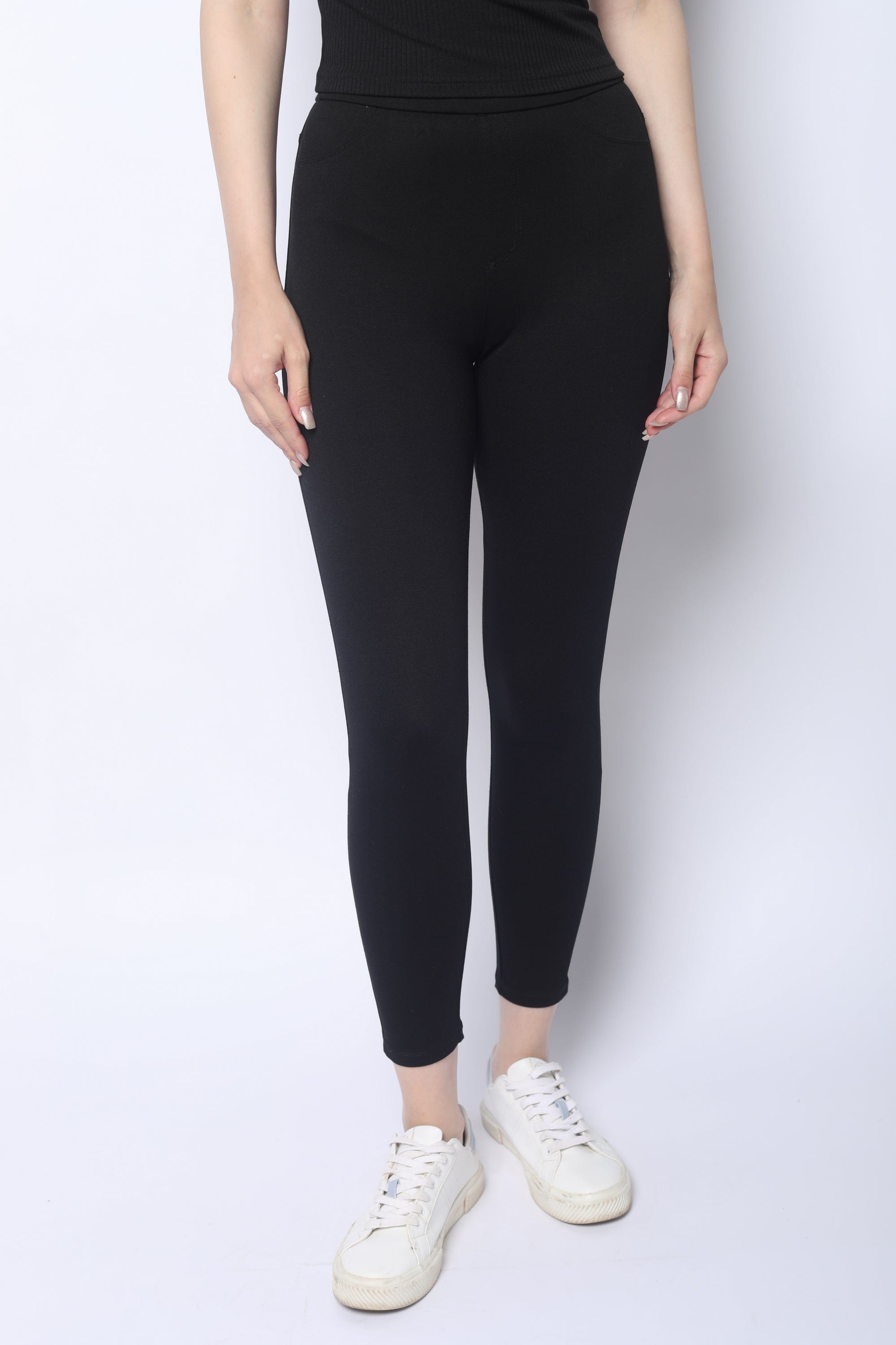 ميكا بنطلون ليقنز مزموم سادة نسائي