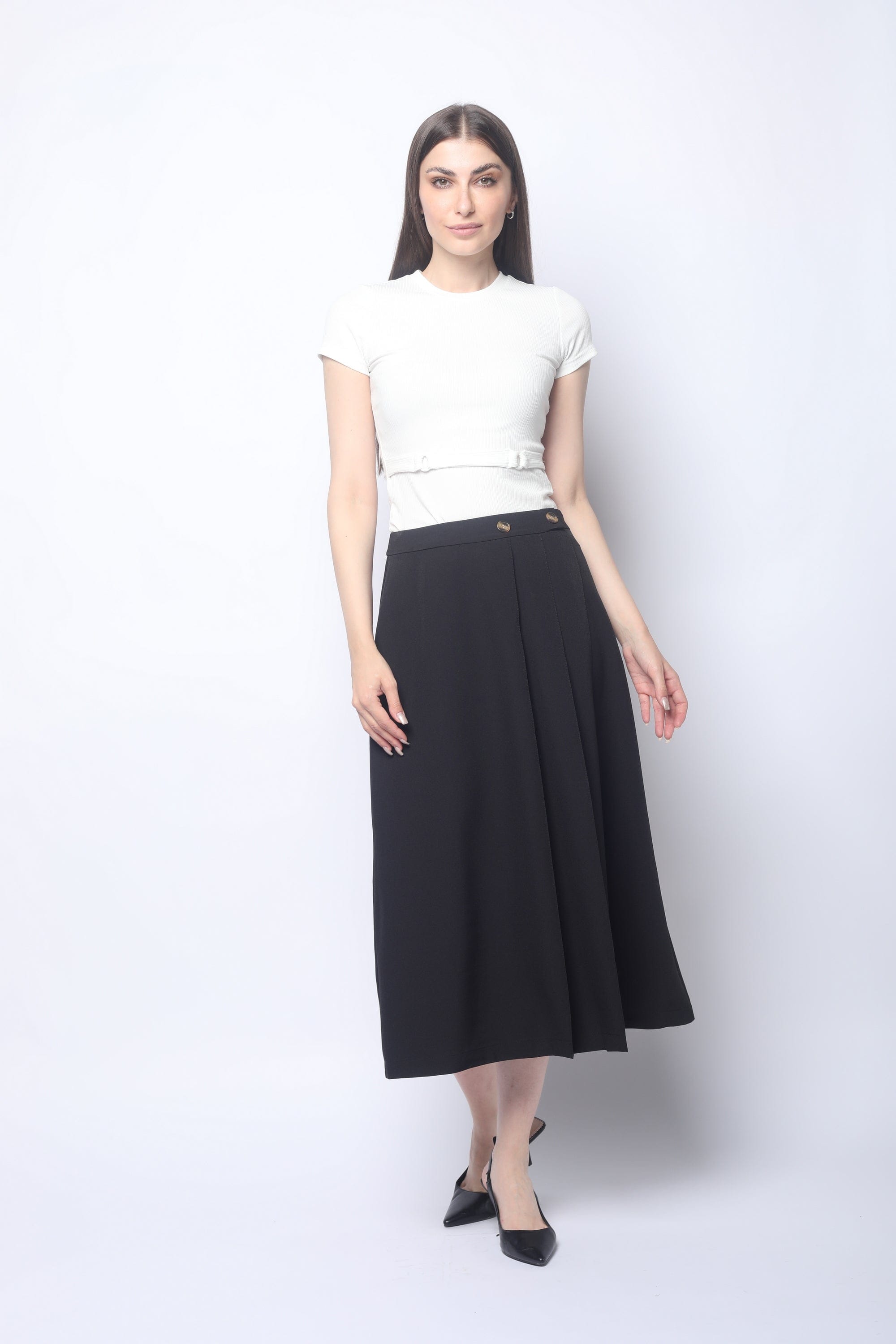 ميكا تنورة ميدي مزينة بكسرات عريضة